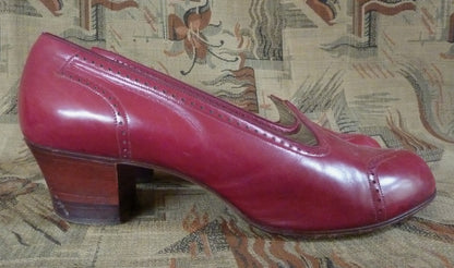 Vintage 1940s Shoes Red Leather Courts Heels UK 7