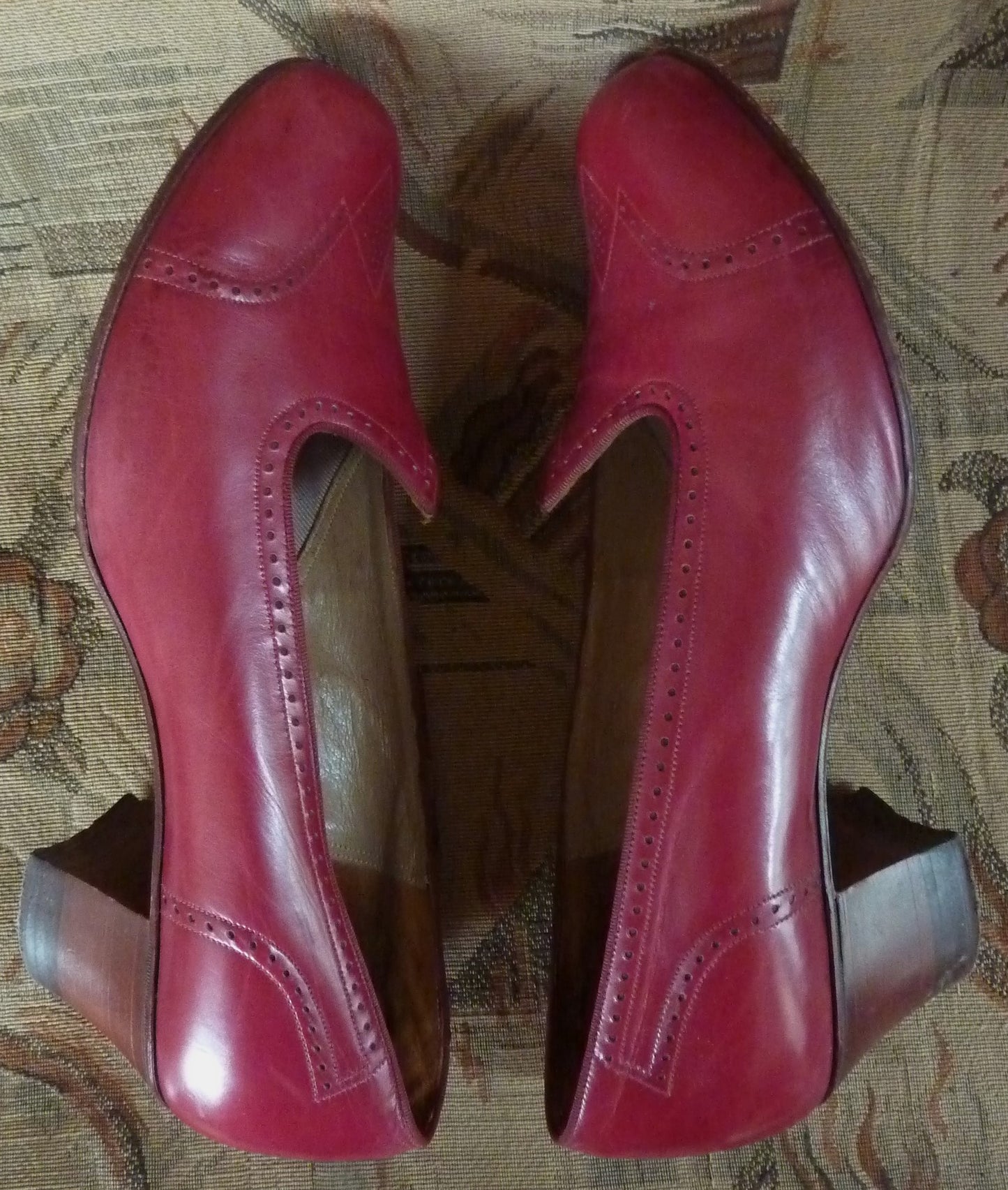 Vintage 1940s Shoes Red Leather Courts Heels UK 7