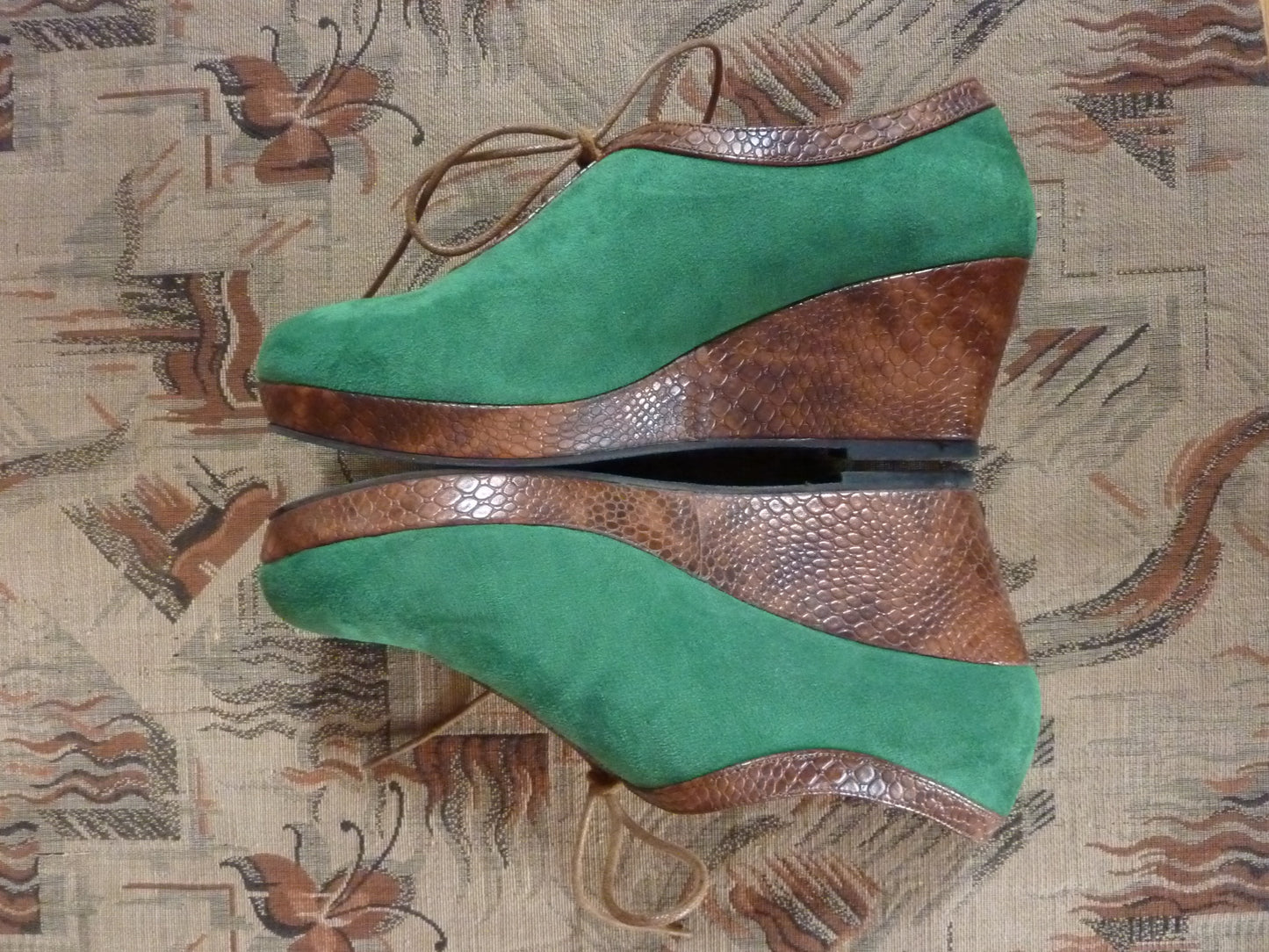 Vintage 1940s Style Wedge Shoes Green Faux Suede Lulu Hun UK 6