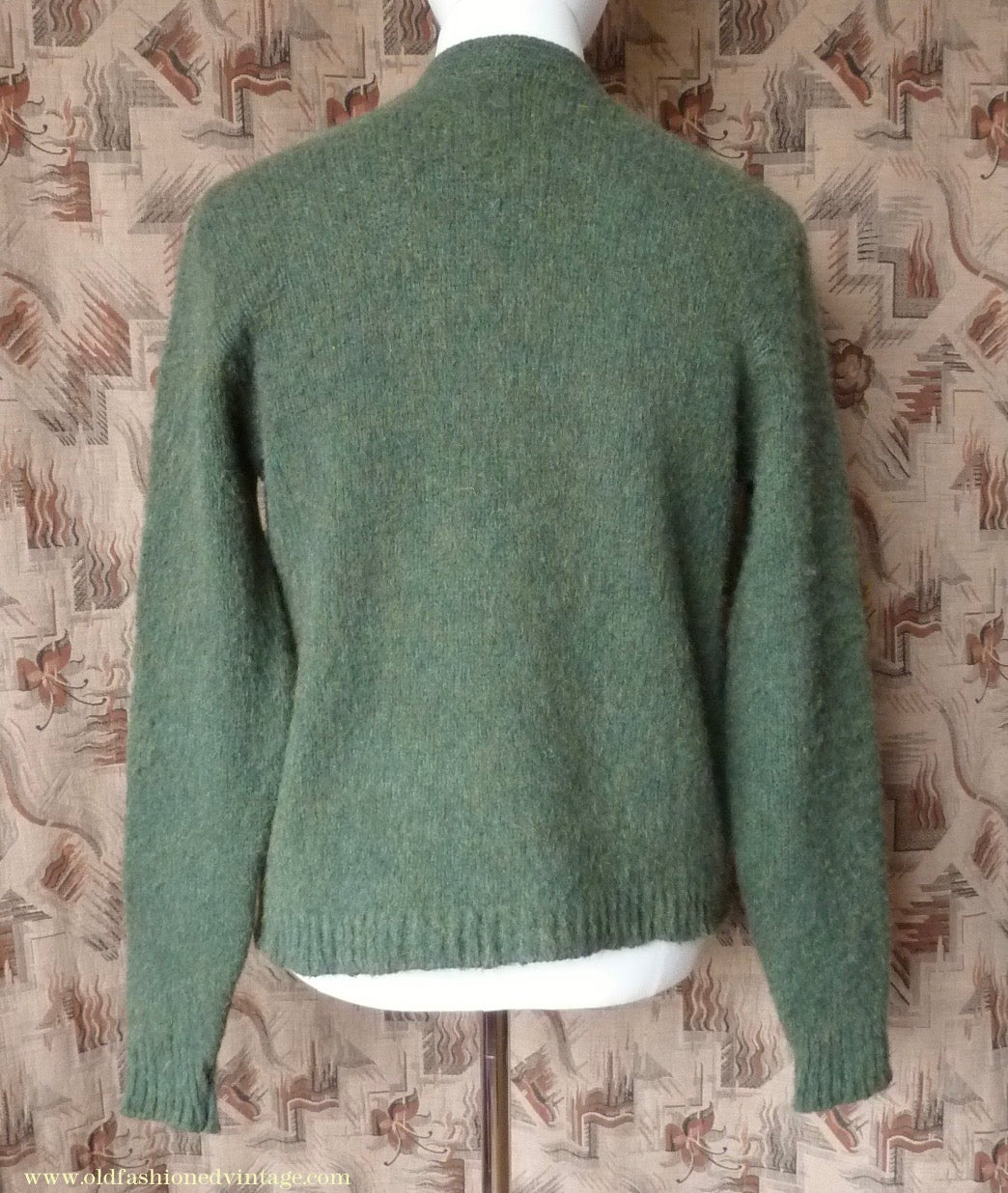 Vintage Mens 1950s Fuzzy Mohair V Neck Sweater Jumper Moss Green L