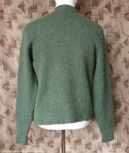 Vintage Mens 1950s Fuzzy Mohair V Neck Sweater Jumper Moss Green L