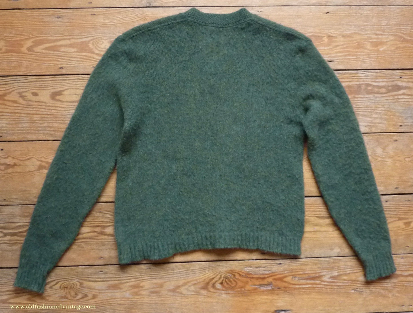 Vintage Mens 1950s Fuzzy Mohair V Neck Sweater Jumper Moss Green L