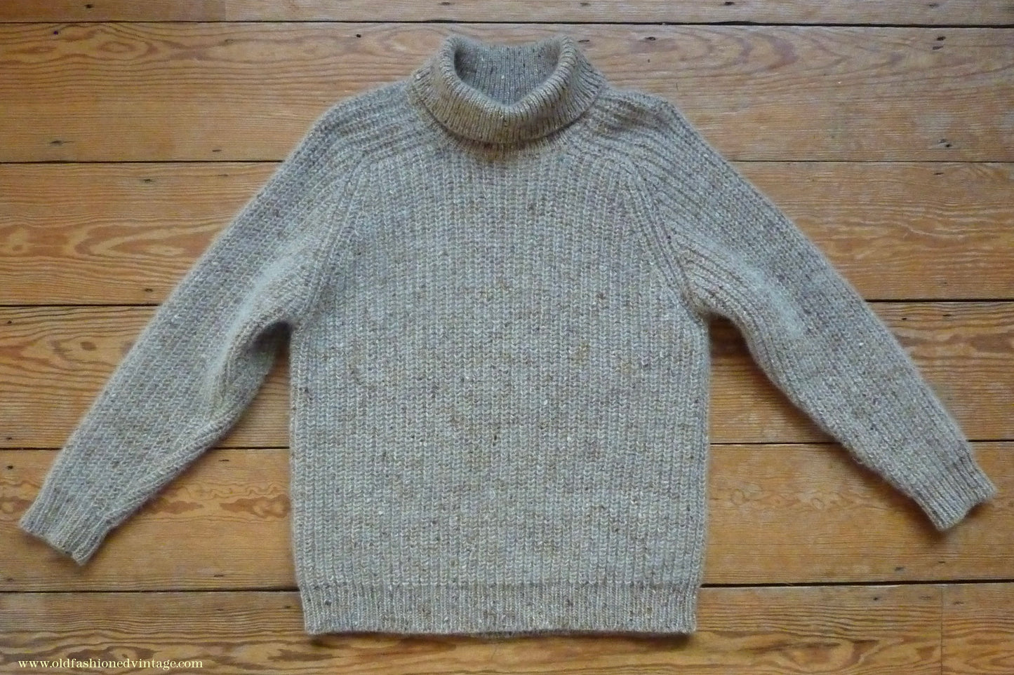 Vintage 1980s 1990s Irish Chunky Roll Neck Jumper Sweater Pullover Fisherman Rib Ribbed Beige Fleck Wool M