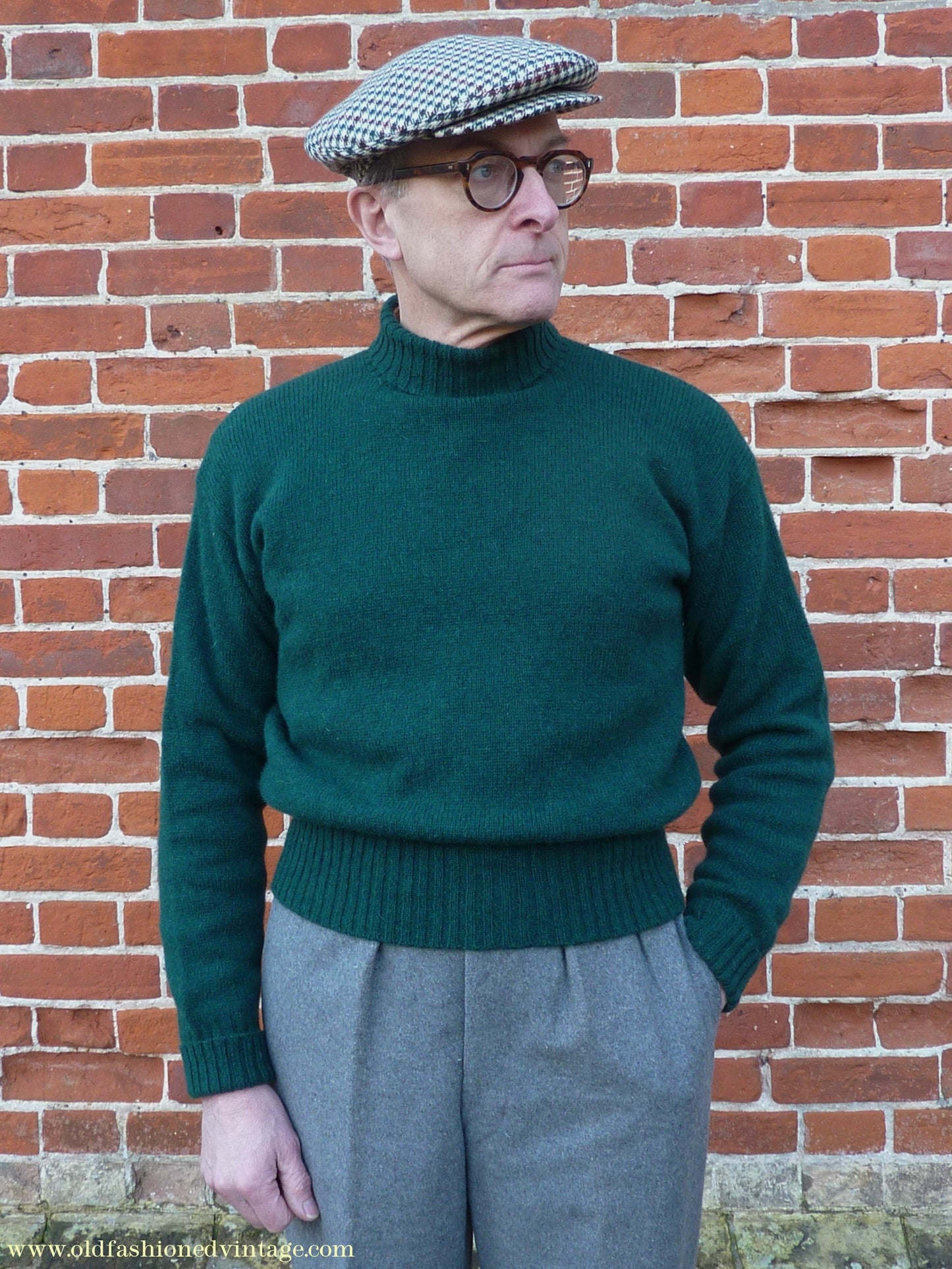 Old Fashioned Garments Vintage Reproduction 1940s Mens Roll Neck Jumper Forest Green Polo Turtle Sweater M/L