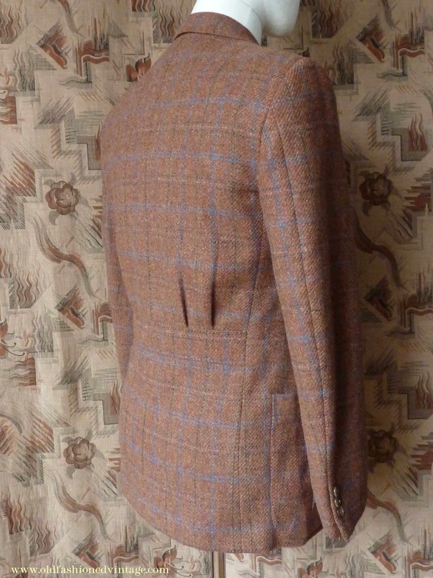 Vintage Mens 1990s does 1930s Italian Tweed Jacket Back Belt Patch Pockets Brown Windowpane Check 36"