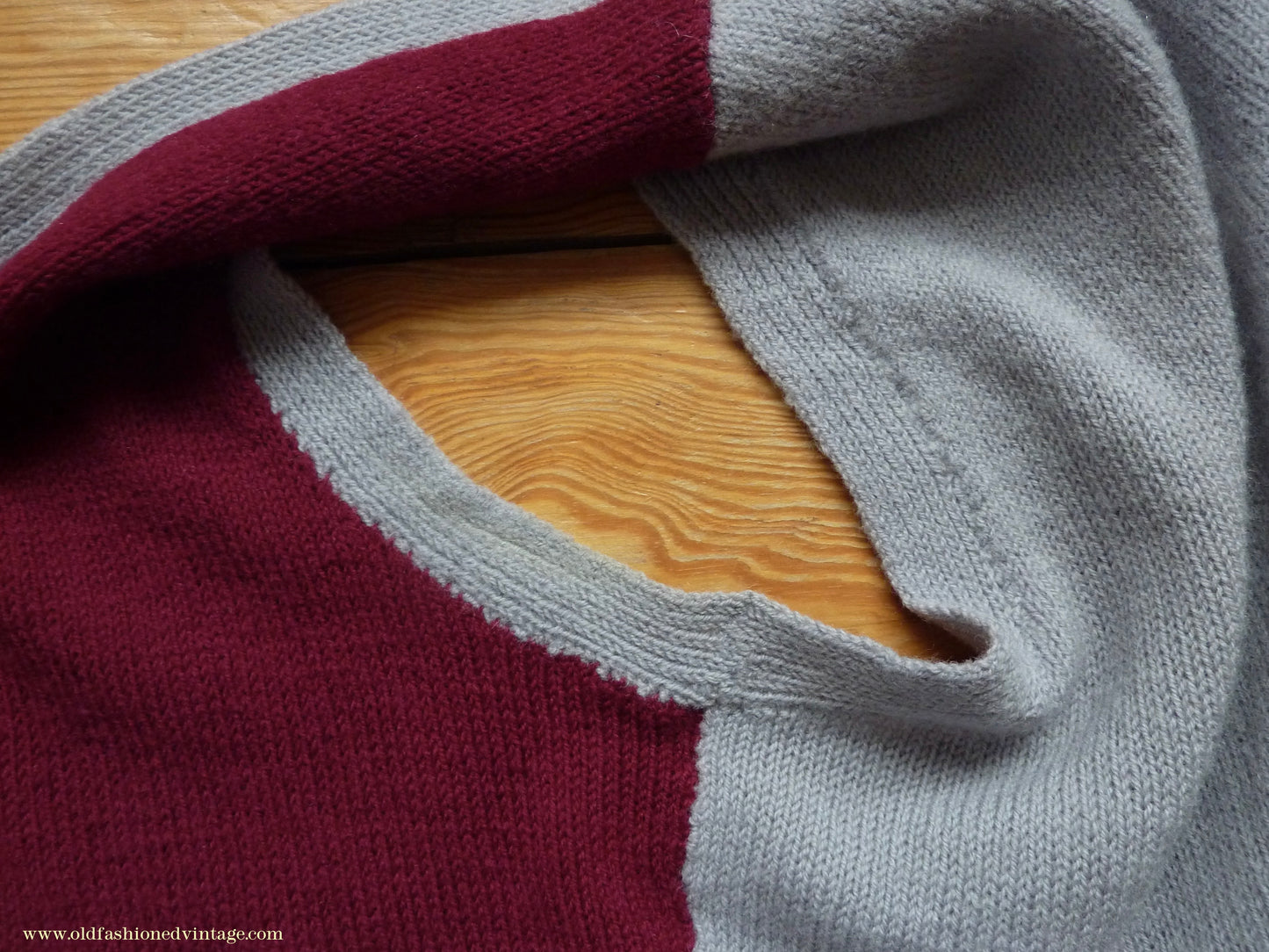 Vintage Mens 1950s Hand Knitted Waistcoat 2 Tone Burgundy Grey Wool Sleeveless Cardigan Sweater Vest S