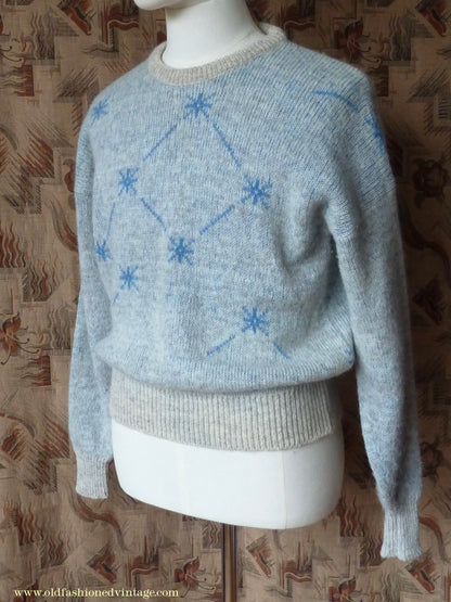 Vintage 1980s does 1950s Jumper Constellation Picture Knit Sweater Oatmeal Blue Stars M