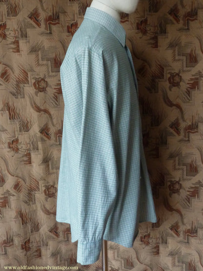 Vintage Mens 1970s Pullover Work Shirt Green Check Cotton Flannel British Overhead Tunic Half Buttoned 16 1/2"