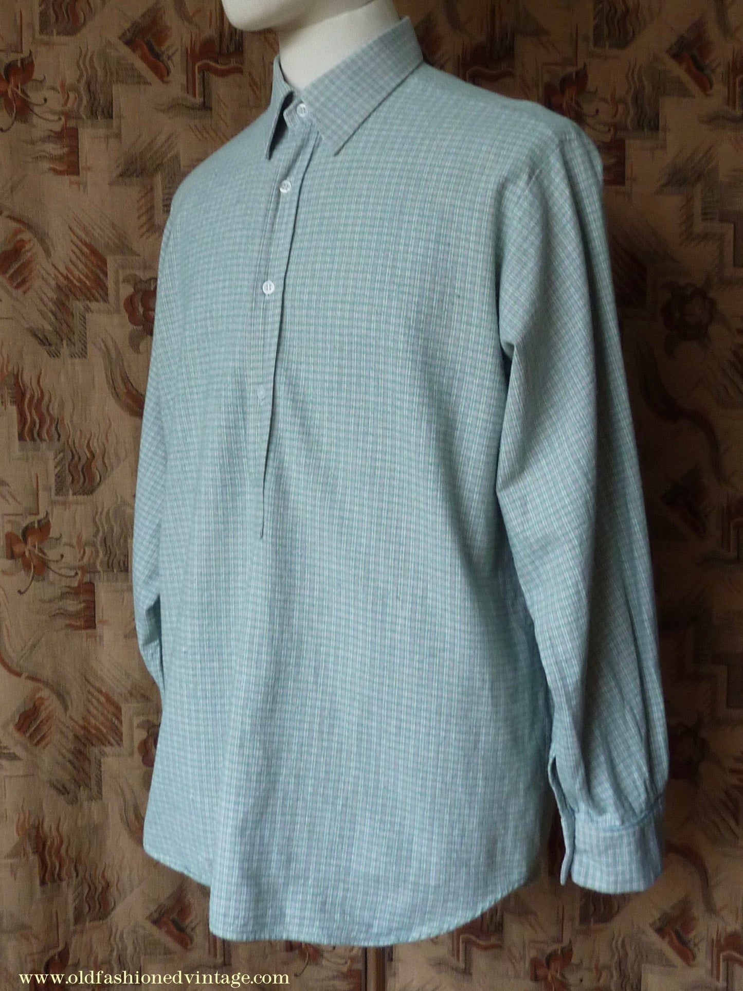 Vintage Mens 1970s Pullover Work Shirt Green Check Cotton Flannel British Overhead Tunic Half Buttoned 16 1/2"
