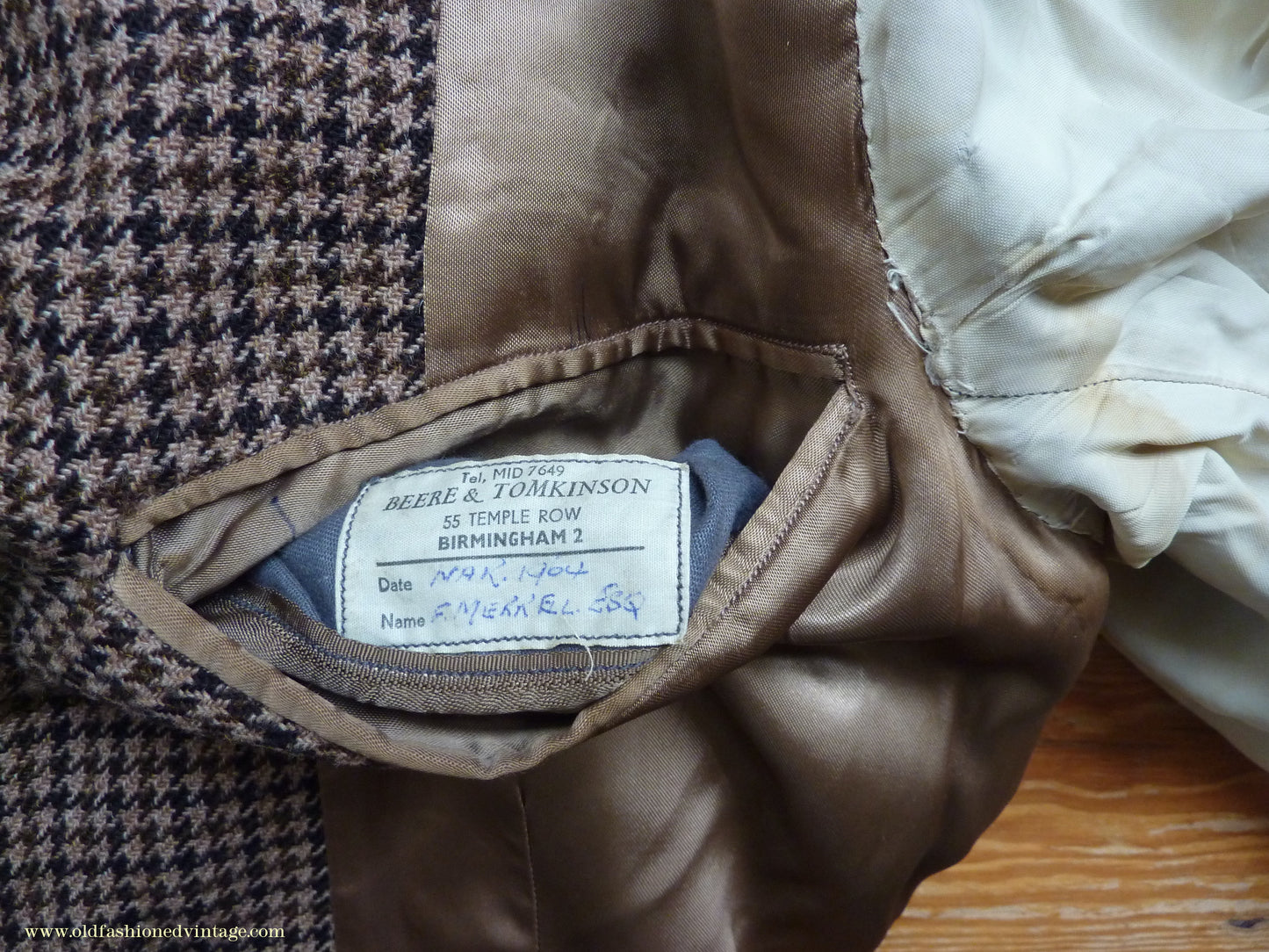 Vintage Mens 1960s Bespoke Tweed Sports Jacket Bellows Flap Pockets Brown Beige Houndstooth Shepherd Check 42"