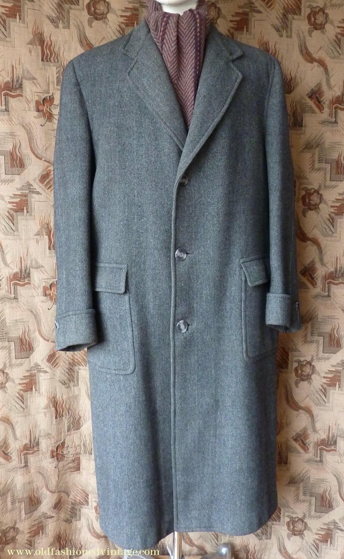 Vintage 1950s Mens Burton Single Breasted Overcoat Coat Grey Herringbone Tweed Wool 42"