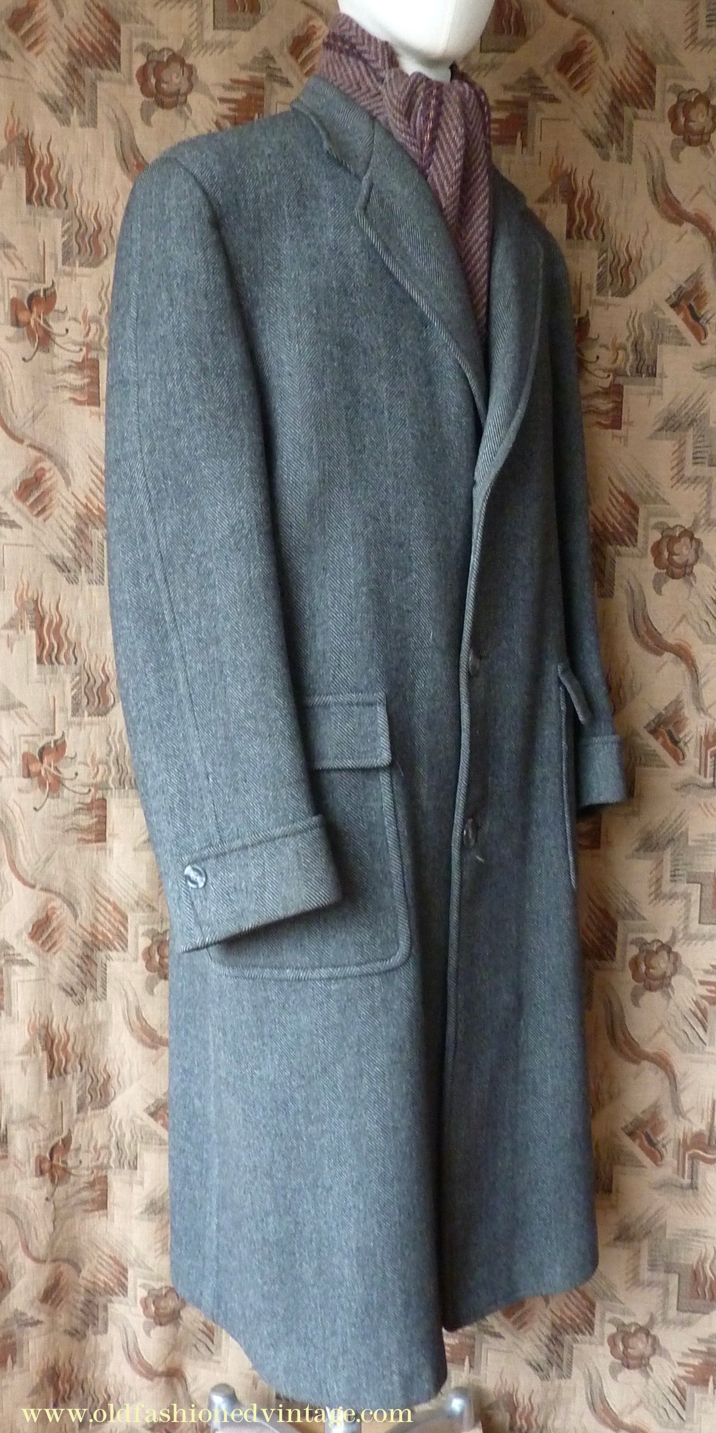 Vintage 1950s Mens Burton Single Breasted Overcoat Coat Grey Herringbone Tweed Wool 42"