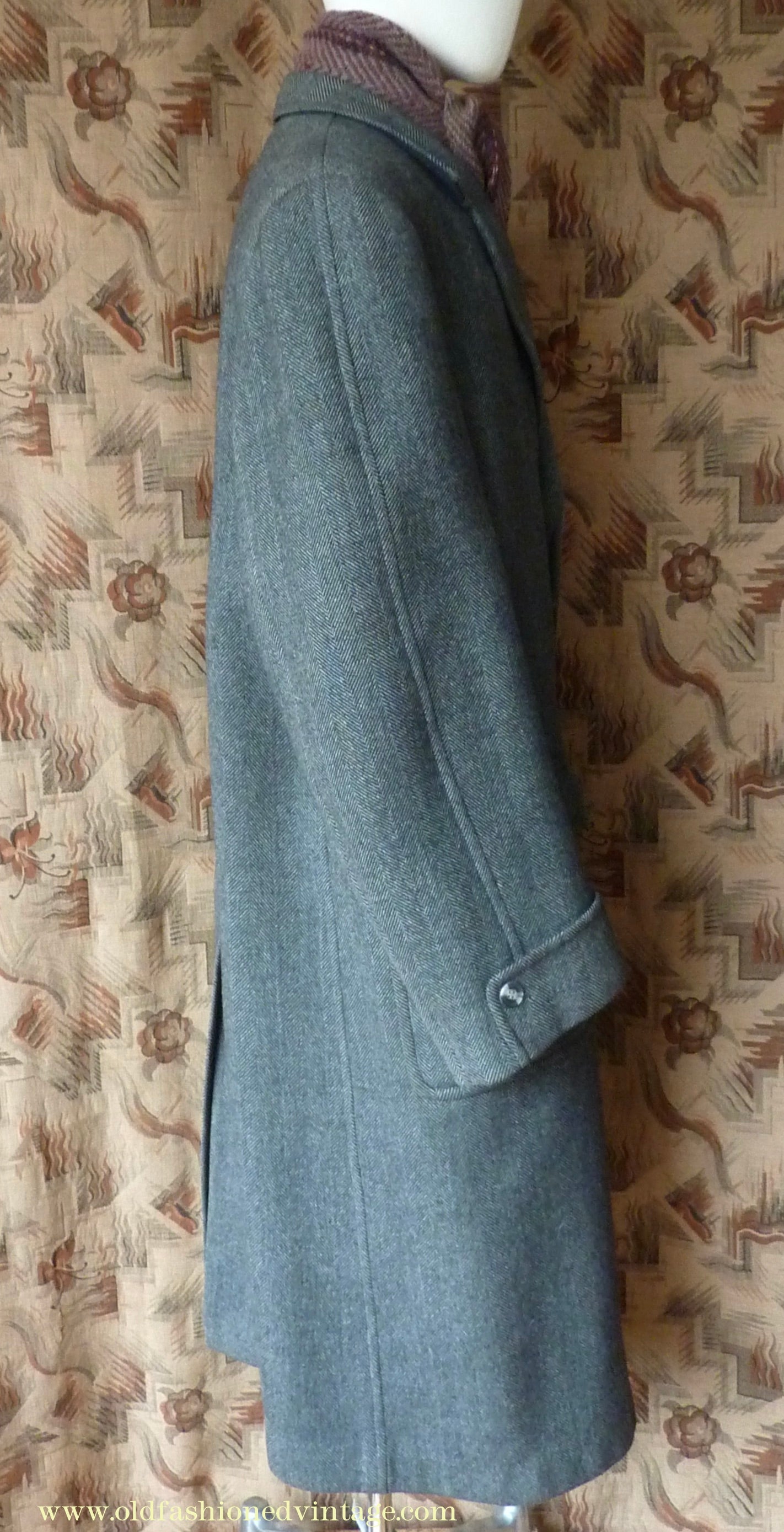 Vintage 1950s Mens Burton Single Breasted Overcoat Coat Grey Herringbone Tweed Wool 42"