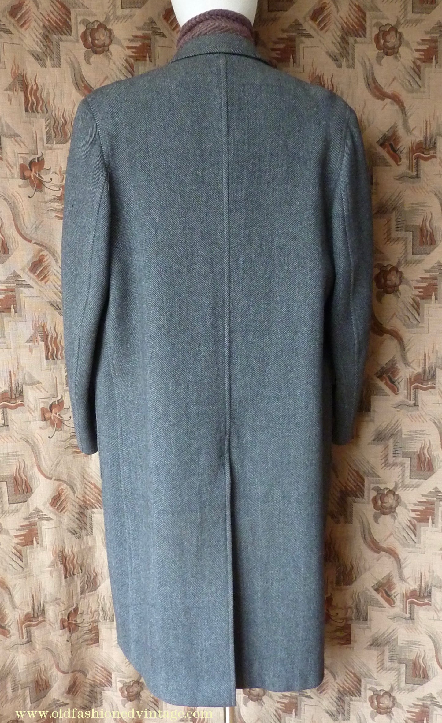 Vintage 1950s Mens Burton Single Breasted Overcoat Coat Grey Herringbone Tweed Wool 42"