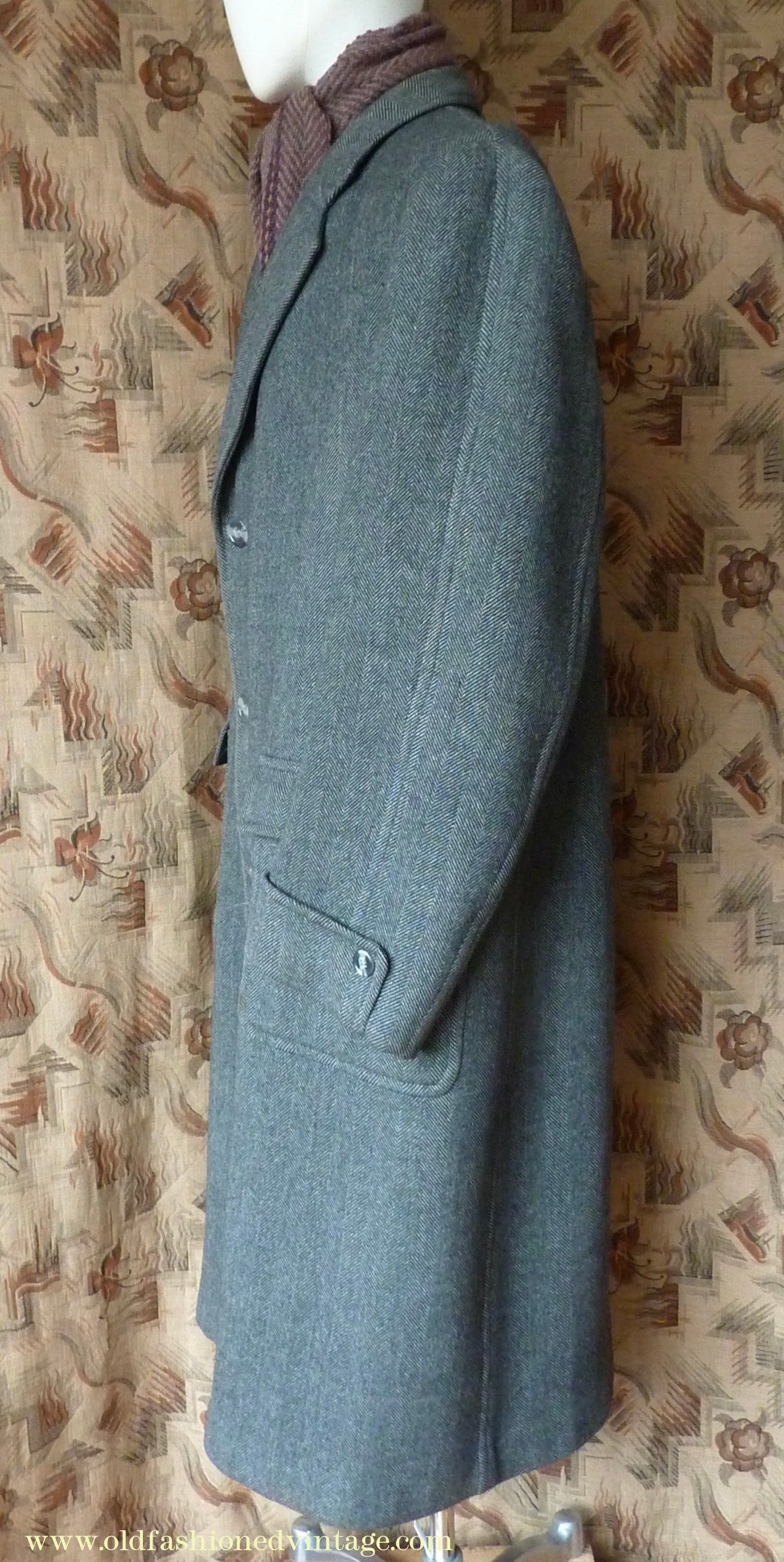 Vintage 1950s Mens Burton Single Breasted Overcoat Coat Grey Herringbone Tweed Wool 42"