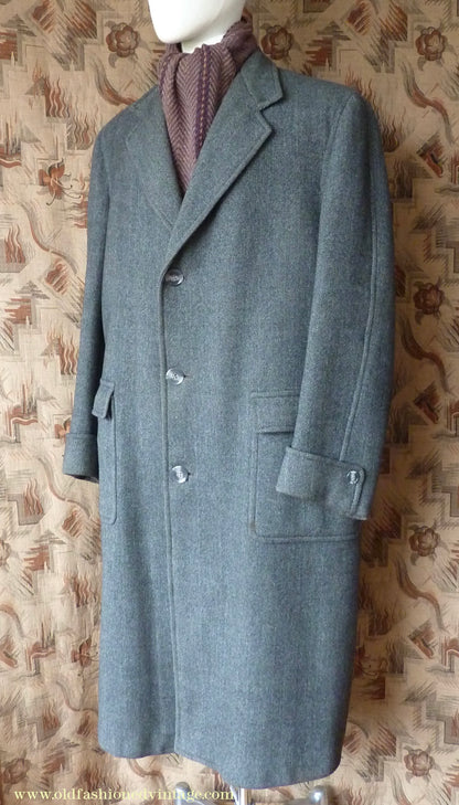Vintage 1950s Mens Burton Single Breasted Overcoat Coat Grey Herringbone Tweed Wool 42"