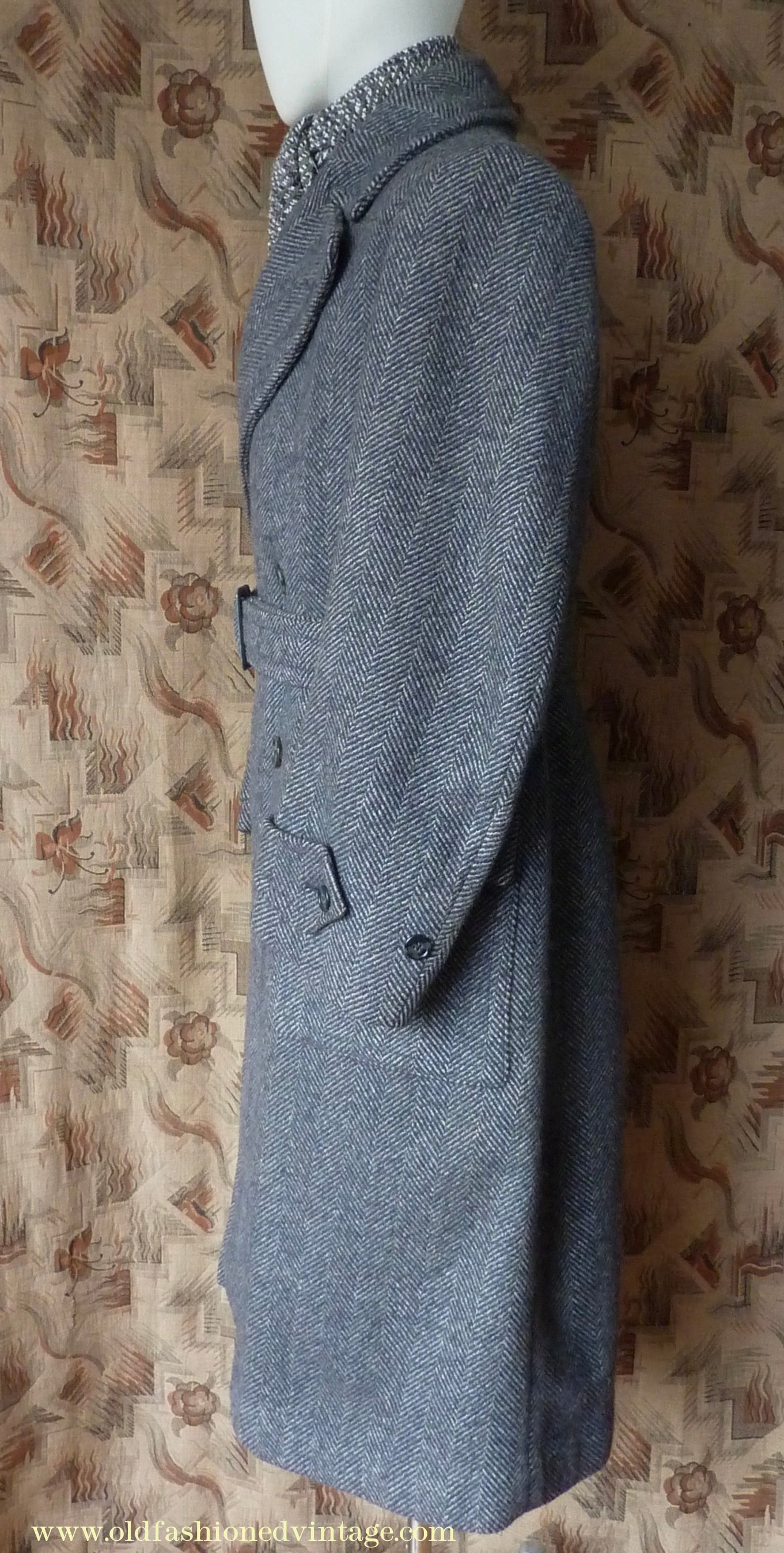Vintage Mens 1930s 1940s Double Breasted Overcoat Coat Dark Blue Grey Herringbone Wool Tweed DB Belted 38"