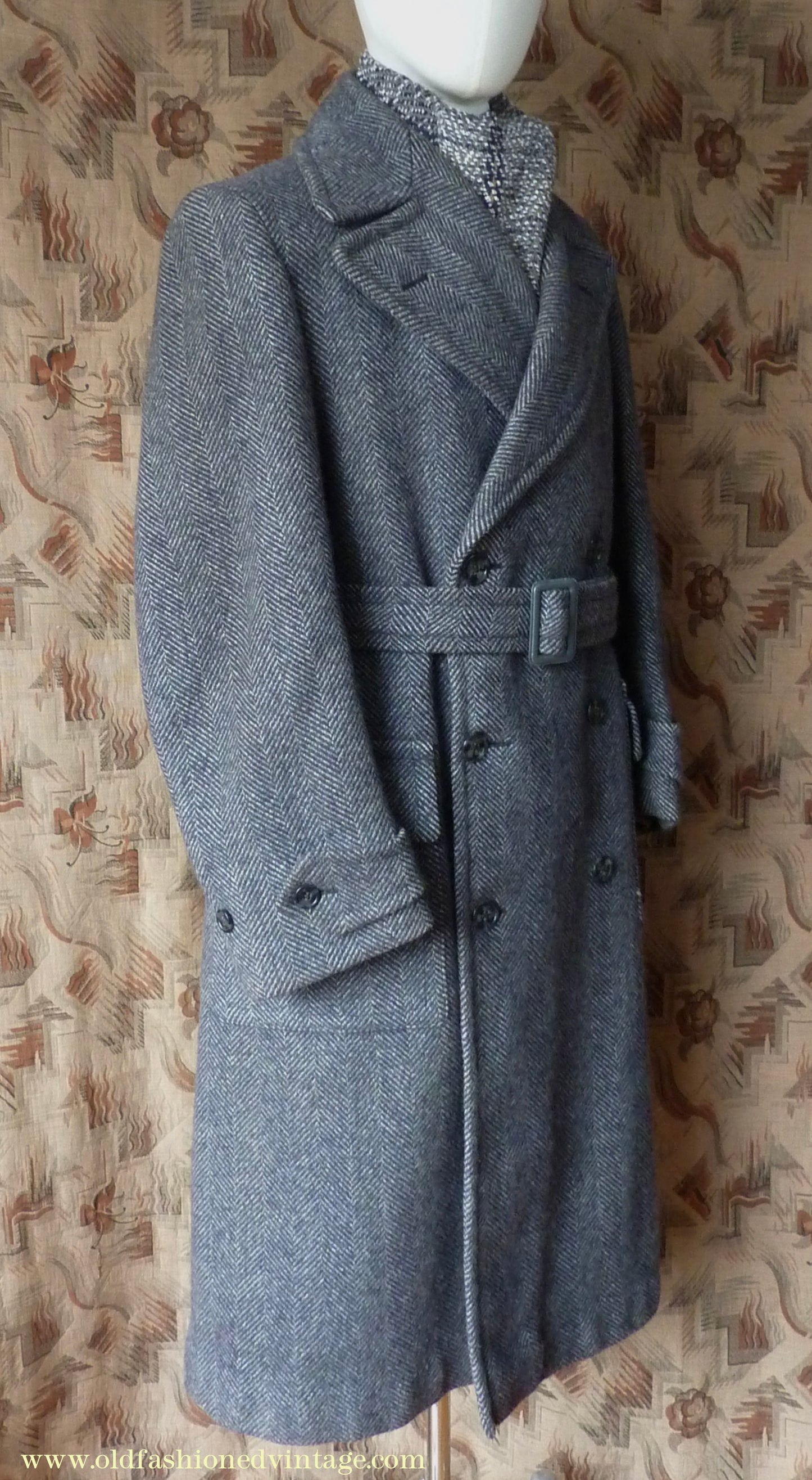 Vintage Mens 1930s 1940s Double Breasted Overcoat Coat Dark Blue Grey Herringbone Wool Tweed DB Belted 38"