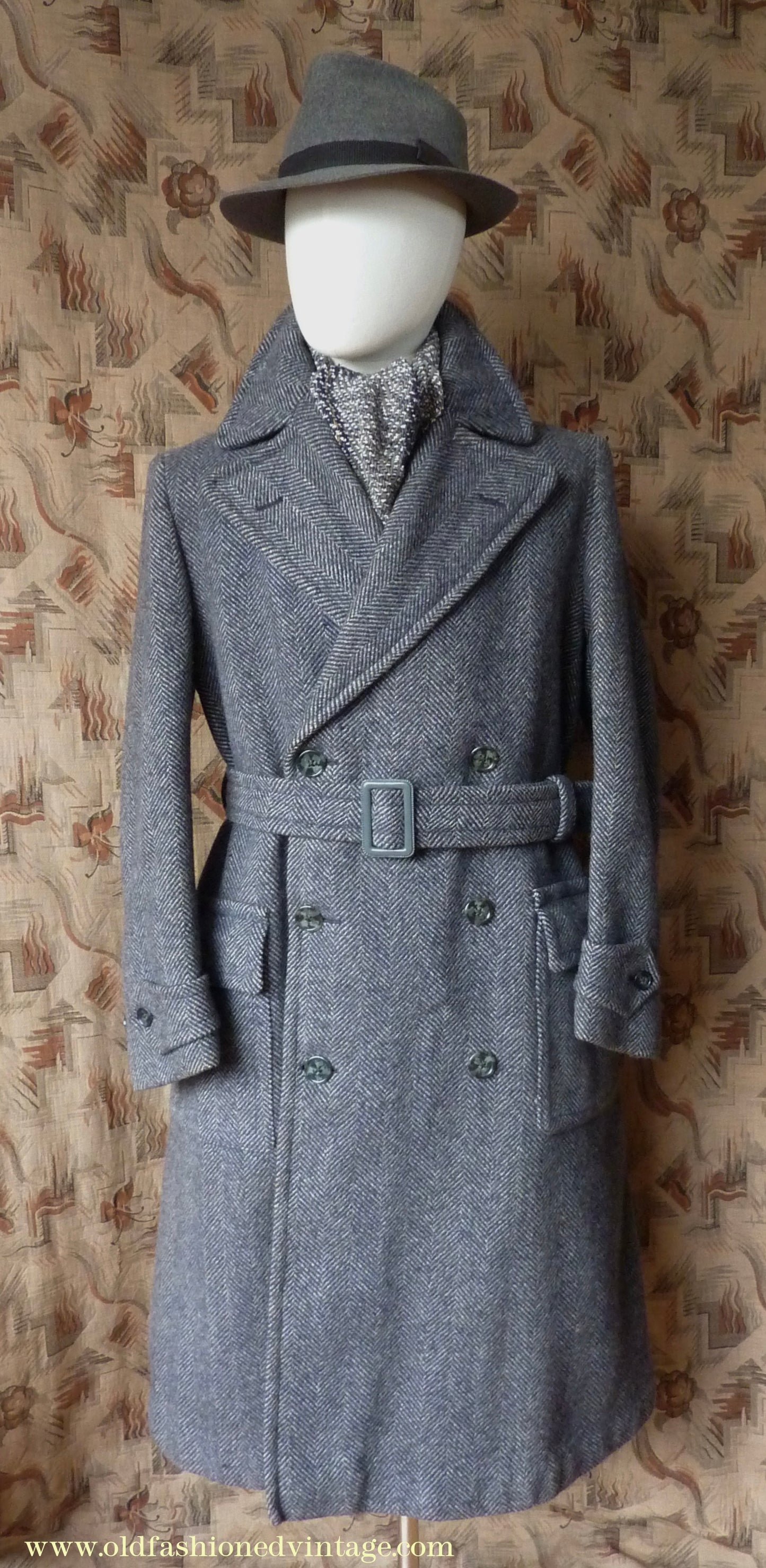 Vintage Mens 1930s 1940s Double Breasted Overcoat Coat Dark Blue Grey Herringbone Wool Tweed DB Belted 38"