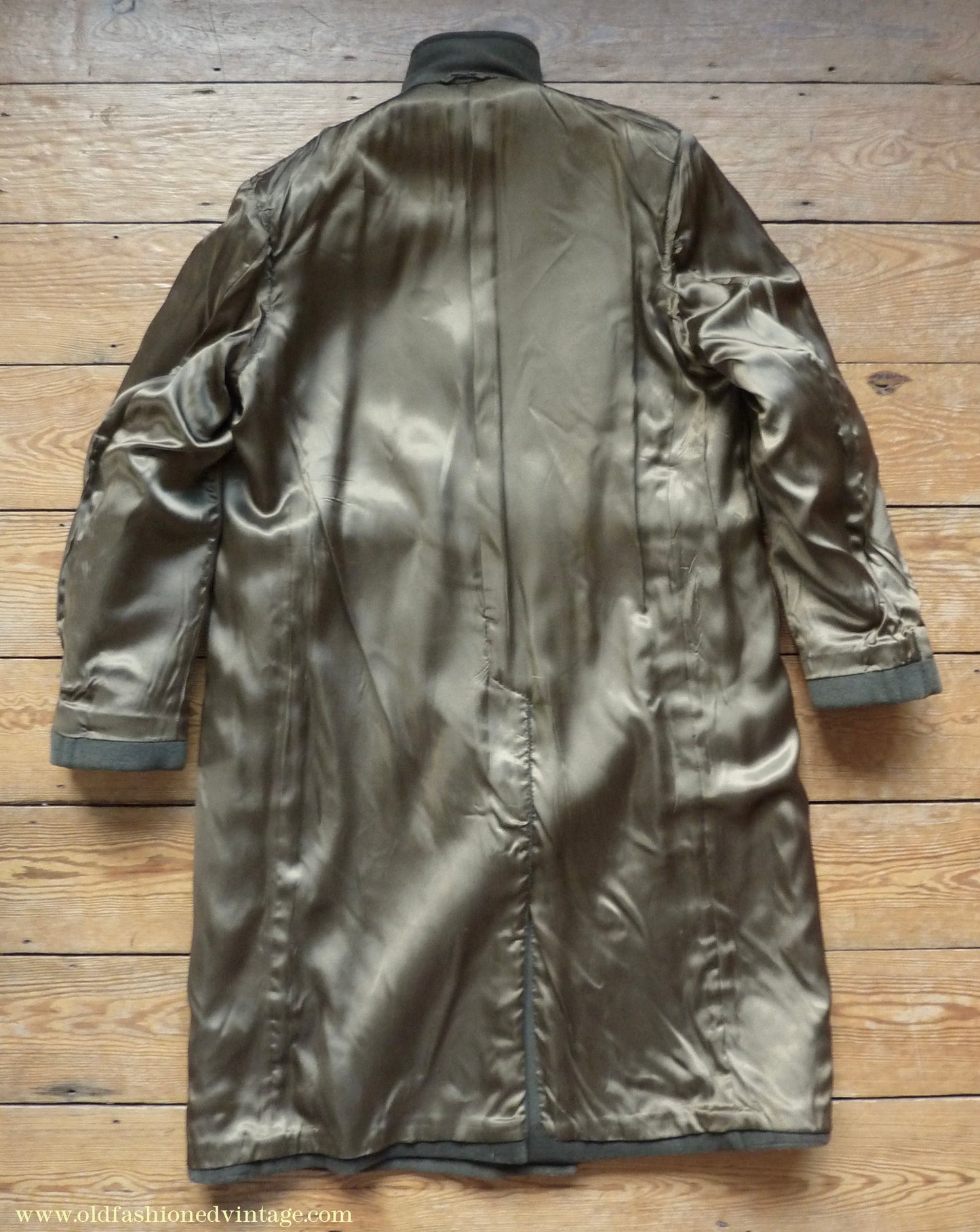 Vintage 1950s Mens Burtons Double Breasted Overcoat Coat Brownish Olive Green Herringbone Wool DB Belted 40"/42"