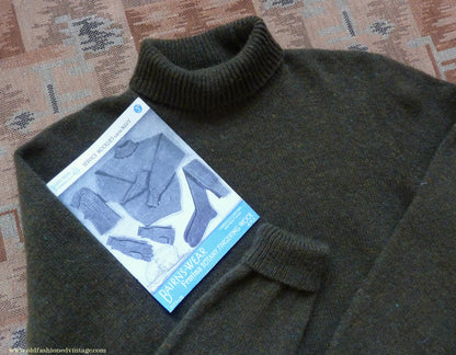 Old Fashioned Garments Vintage Reproduction 1940s Mens Polo Neck Jumper Loden Green Roll Turtle Sweater S