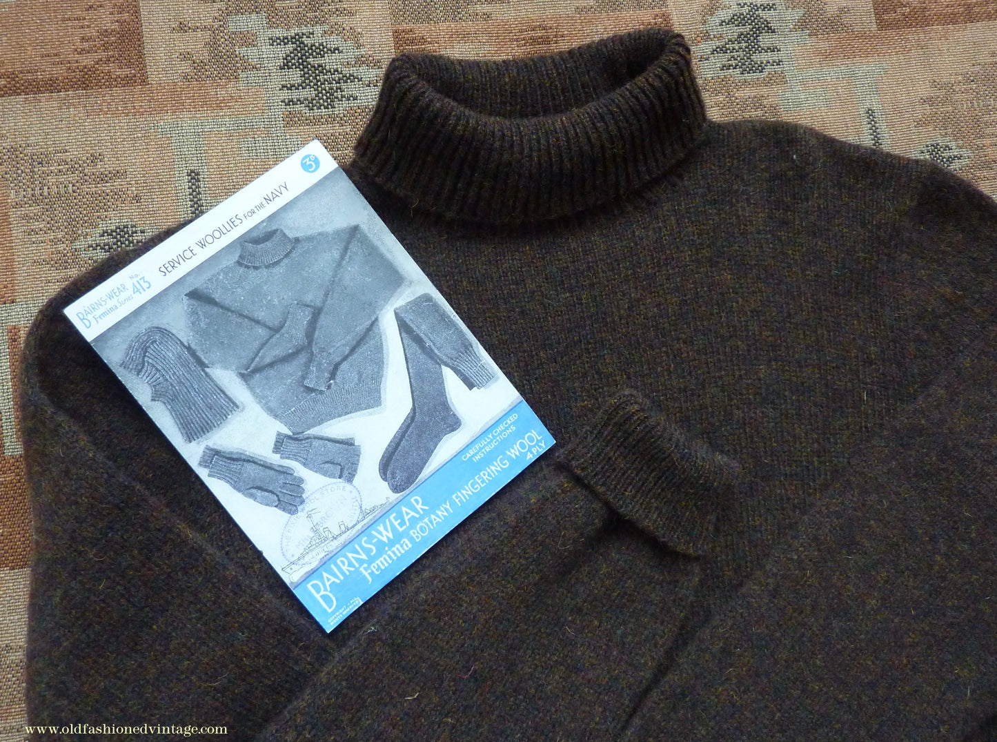 Old Fashioned Garments Vintage Reproduction 1940s Mens Polo Neck Jumper Dark Bronzy Brown Melange Roll Turtle Sweater XS