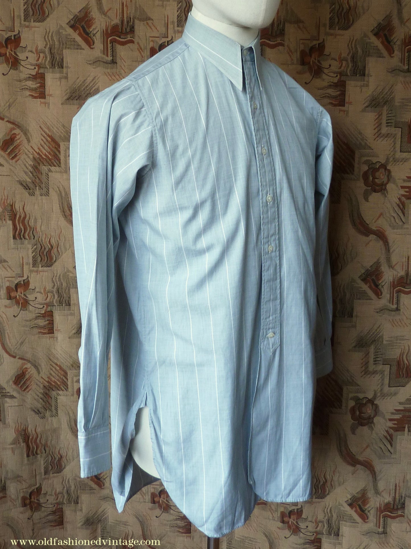 Vintage Mens 1930s 1940s "Consulate" Cotton Shirt Greenish Grey Striped Spearpoint Collar British XS