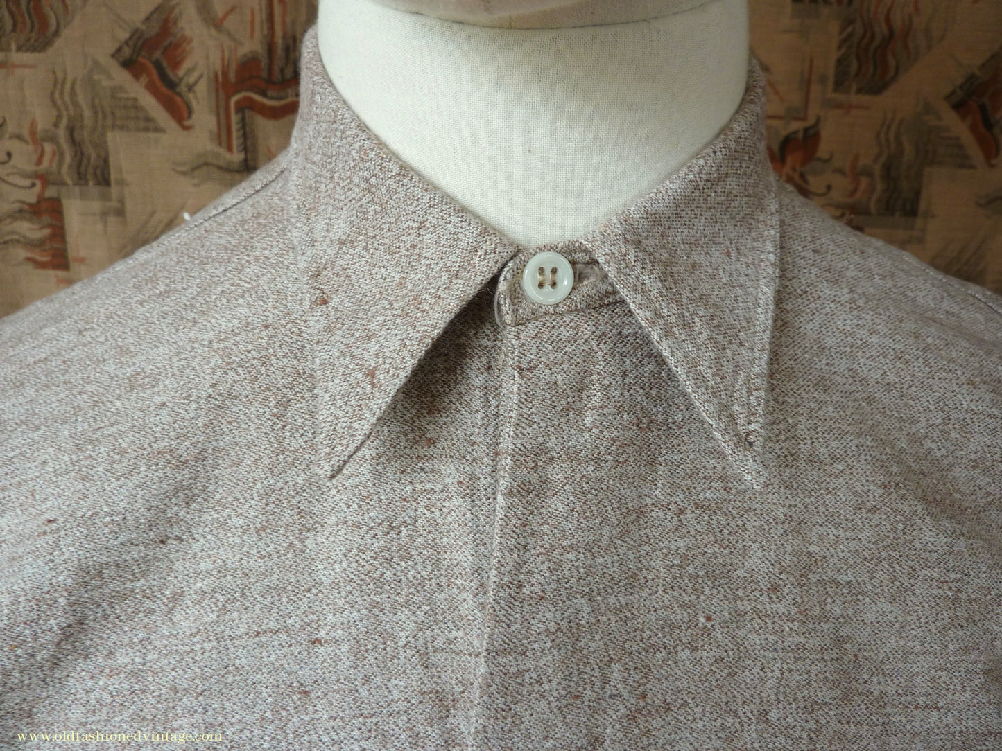 Vintage Mens 1930s 1940s French Pullover Work Shirt Oatmeal Marl Cotton Salt & Pepper Overhead Half Buttoned Spearpoint Collar S