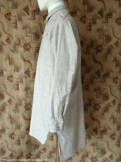 Vintage Mens 1930s 1940s French Pullover Work Shirt Oatmeal Marl Cotton Salt & Pepper Overhead Half Buttoned Spearpoint Collar S