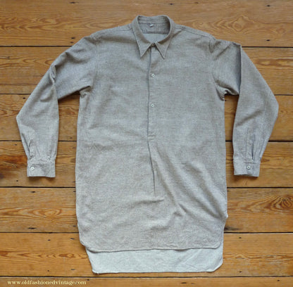 Vintage Mens 1930s 1940s French Pullover Work Shirt Oatmeal Marl Cotton Salt & Pepper Overhead Half Buttoned Spearpoint Collar S