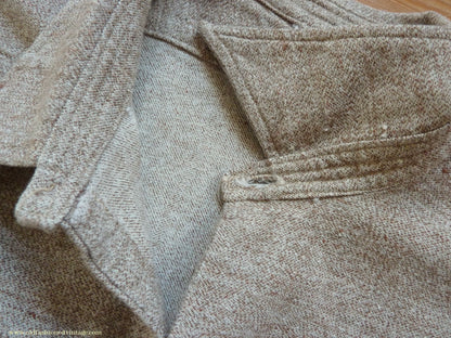 Vintage Mens 1930s 1940s French Pullover Work Shirt Oatmeal Marl Cotton Salt & Pepper Overhead Half Buttoned Spearpoint Collar S