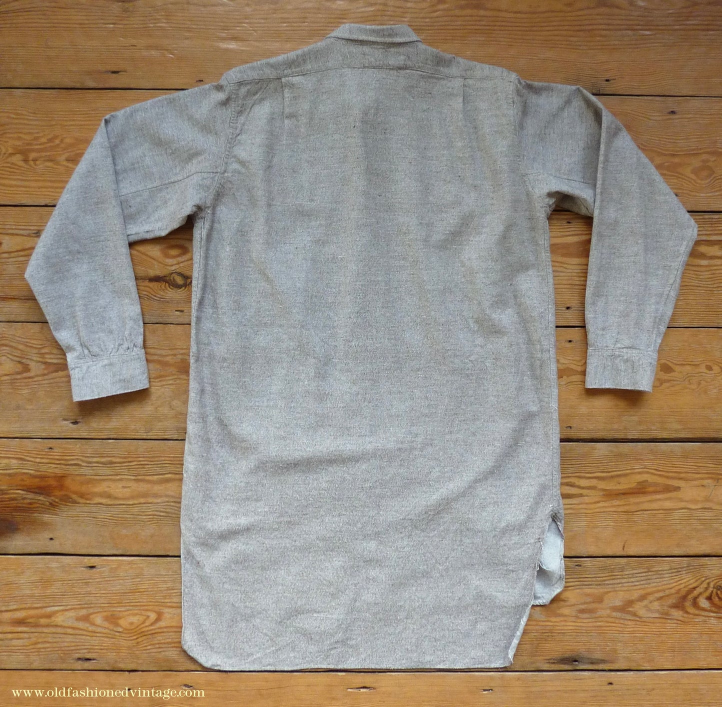 Vintage Mens 1930s 1940s French Pullover Work Shirt Oatmeal Marl Cotton Salt & Pepper Overhead Half Buttoned Spearpoint Collar S
