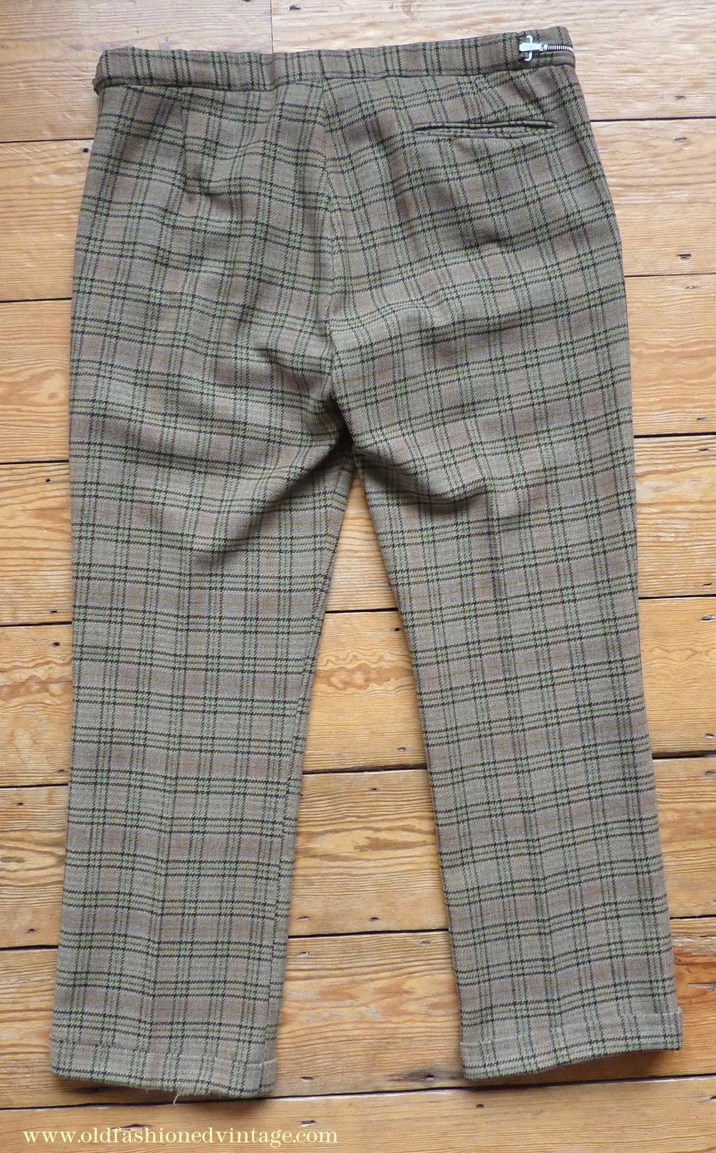 Vintage Mens 1970s Irish Bespoke Tweed Suit Green Brown Plaid Check 44"