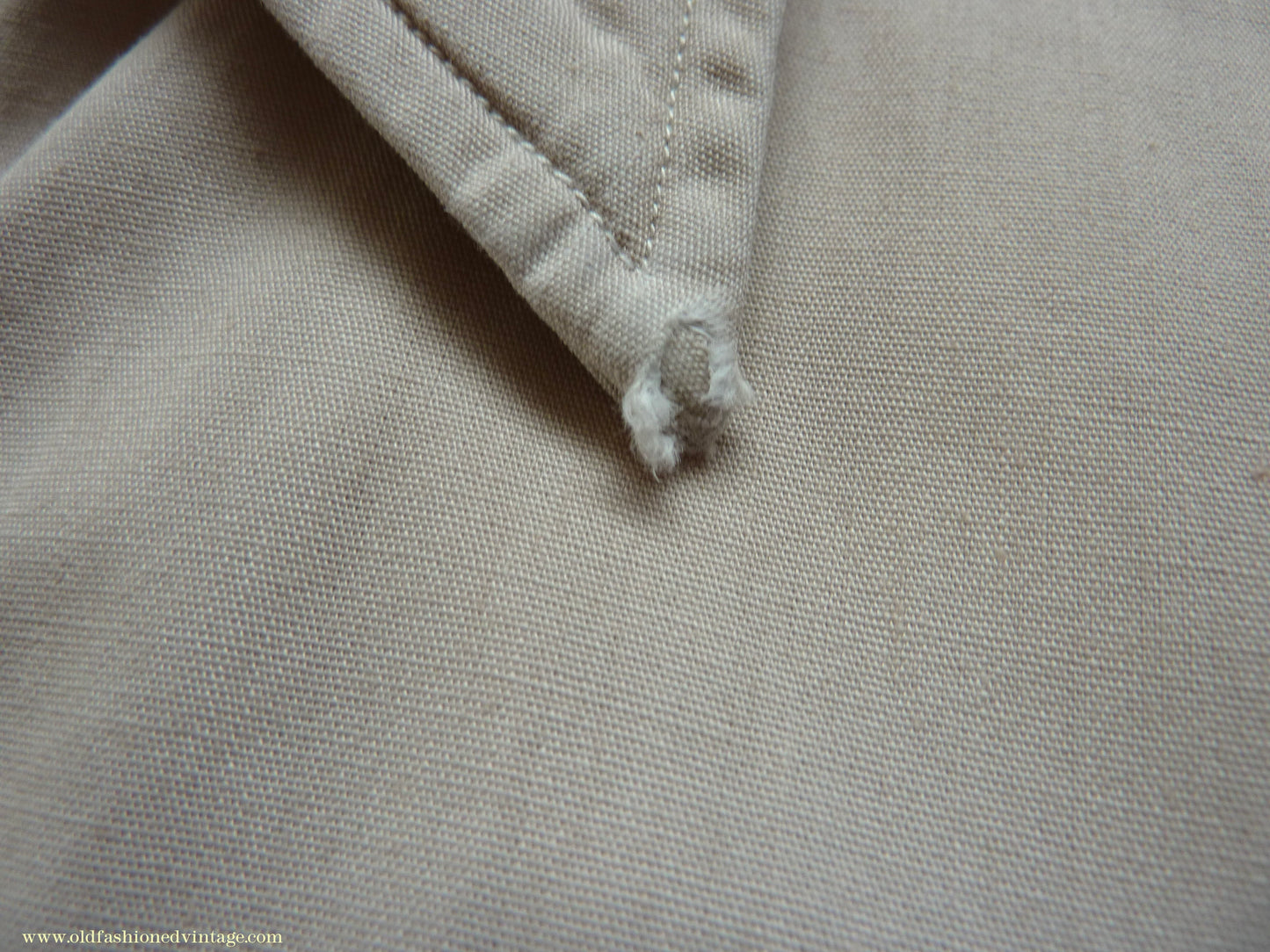 Vintage Mens 1940s 1950s "Braintry" Cotton Shirt Pale Ivory Spearpoint Collar British 15"