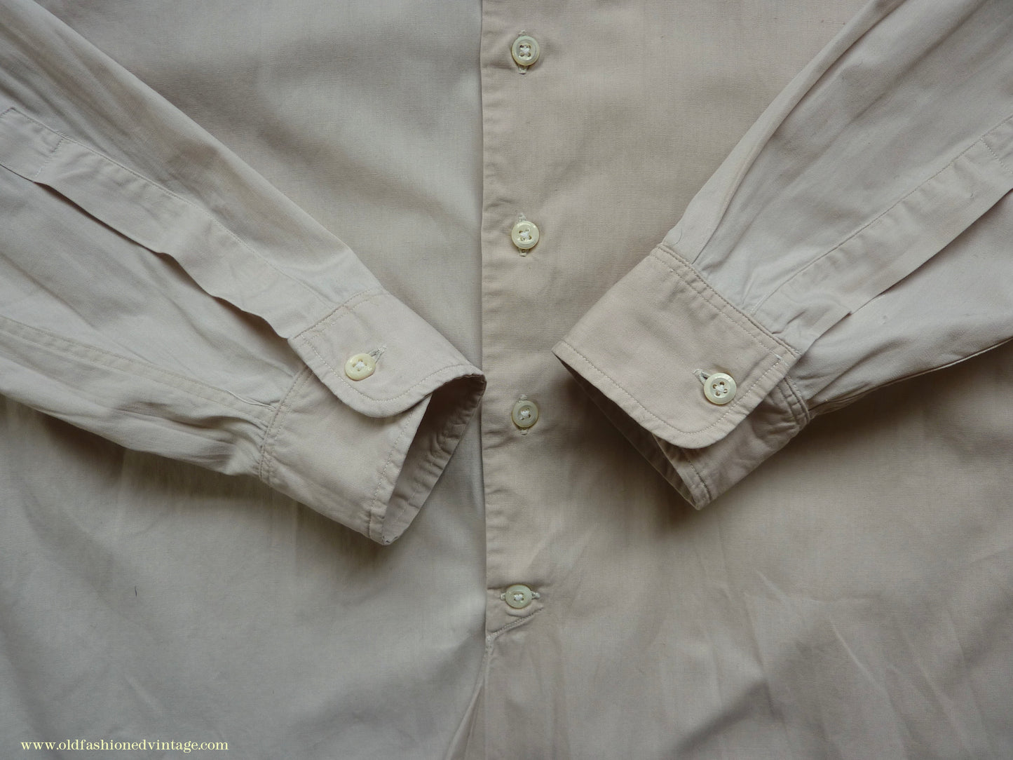 Vintage Mens 1940s 1950s "Braintry" Cotton Shirt Pale Ivory Spearpoint Collar British 15"