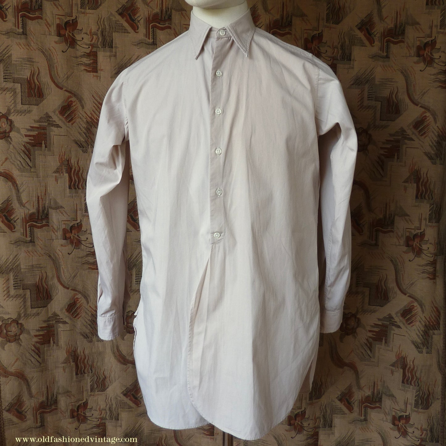 Vintage Mens 1940s 1950s "Braintry" Cotton Shirt Pale Ivory Spearpoint Collar British 15"