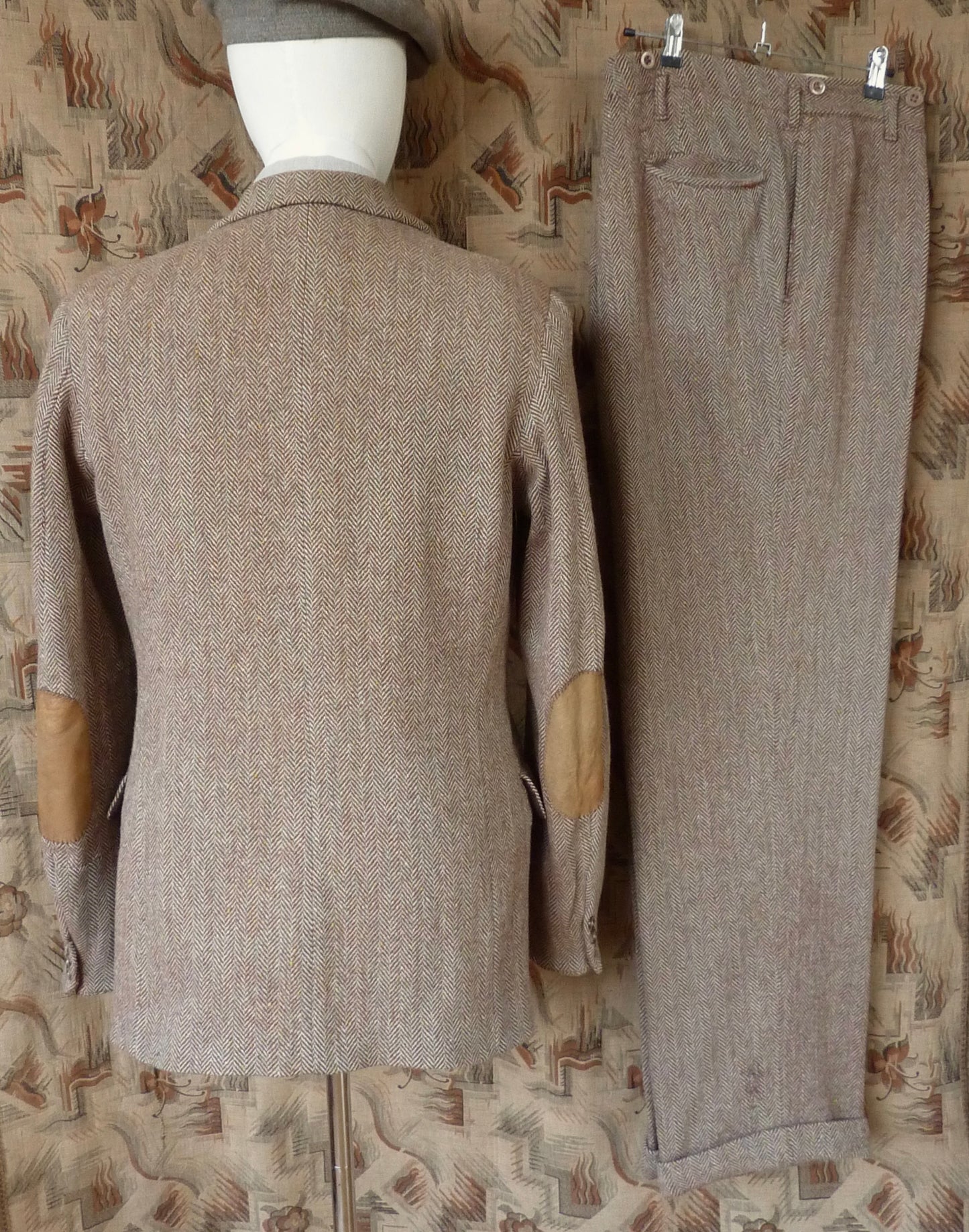 Vintage Mens 1940s Tweed Suit 2 Piece Single Breasted Brown Green Flecked Herringbone Wool 42" Extra Long