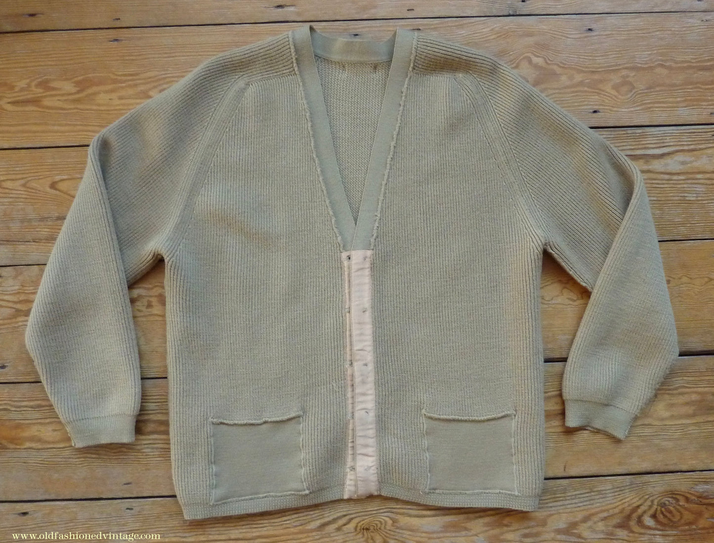 Vintage Mens 1950s 1960s Jaeger Cardigan Sweater Ribbed Saddle Sleeves Sandy Camel Beige Wool 42"