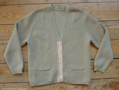 Vintage Mens 1950s 1960s Jaeger Cardigan Sweater Ribbed Saddle Sleeves Sandy Camel Beige Wool 42"