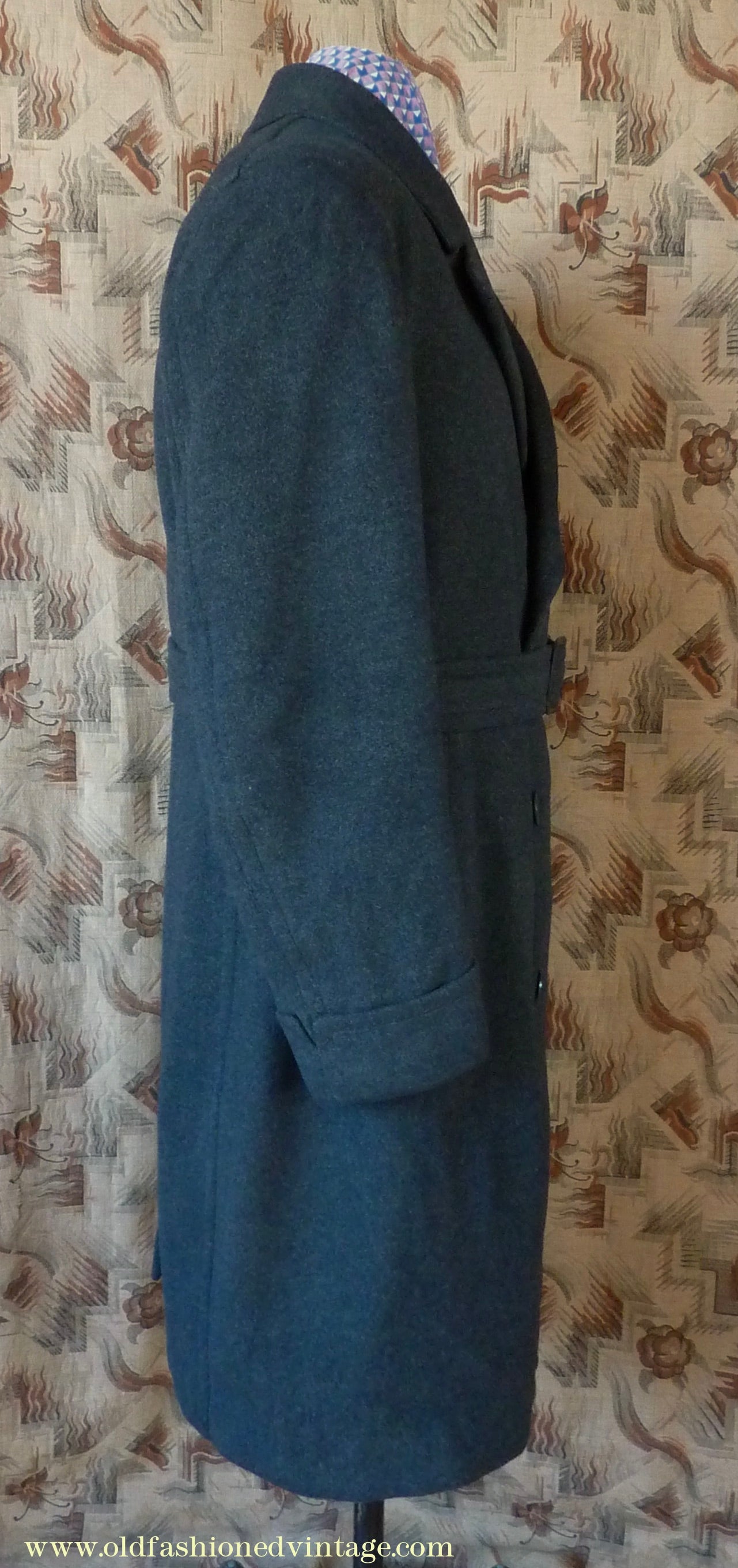 Vintage Mens 1950s Bespoke Tailored Double Breasted Overcoat Coat Charcoal Grey Wool DB Belted 44"