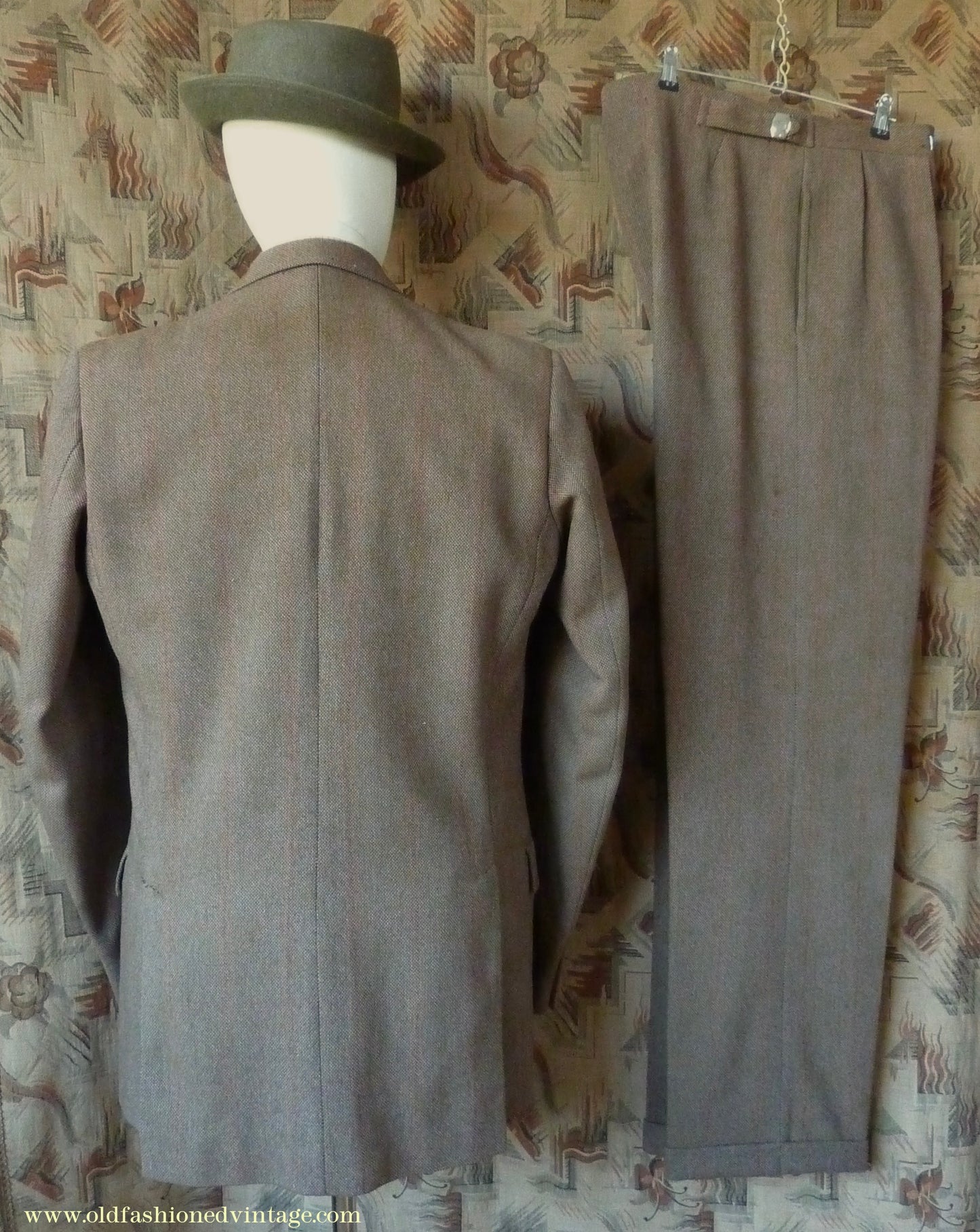 Vintage Mens 1960s Bespoke Tweed 3 Piece Suit Olive Brown Wool Red Windowpane Gauntlet Cuffs 42" Extra Long