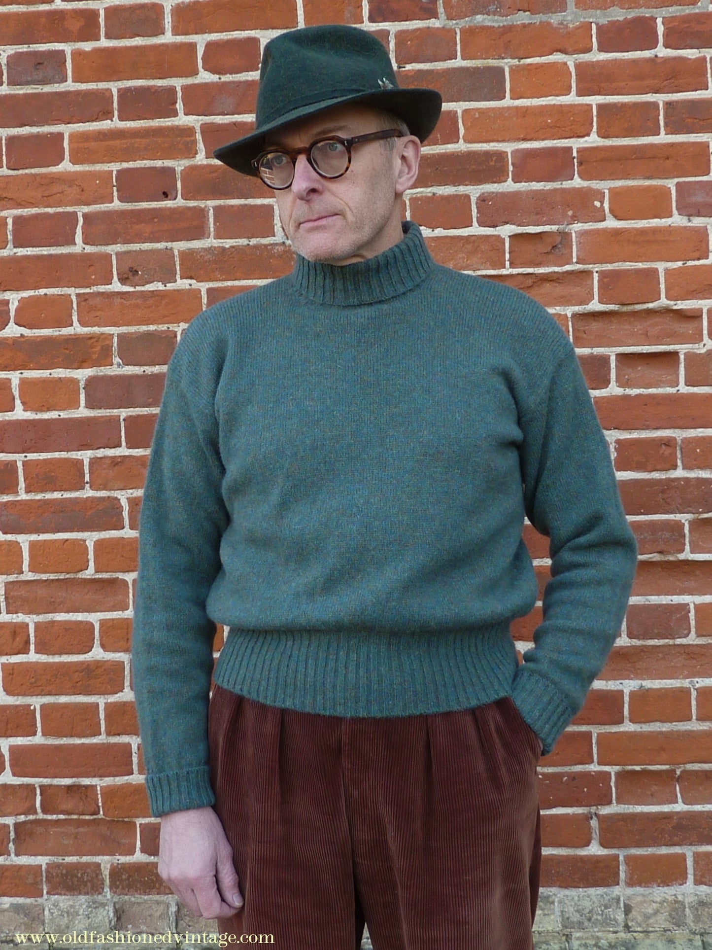 Old Fashioned Garments Vintage Reproduction 1940s Mens Roll Neck Jumper Myrtle Green Polo Turtle Sweater L