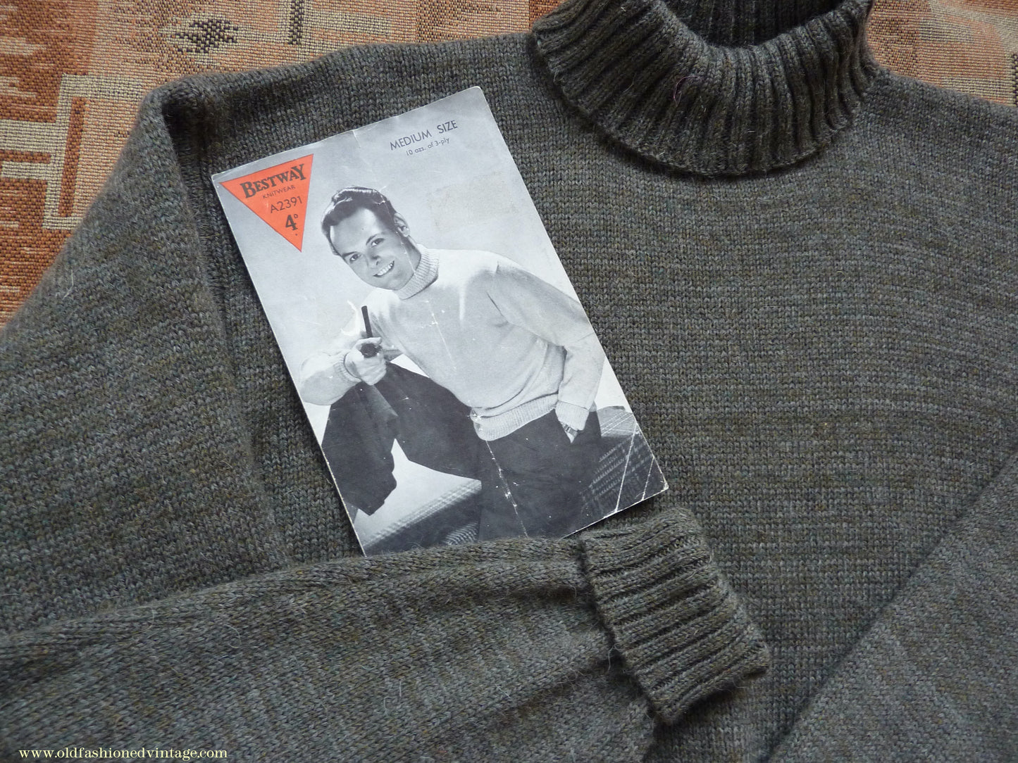 Old Fashioned Garments Vintage Reproduction 1940s Mens Roll Neck Jumper Grey Green Polo Turtle Sweater S/M