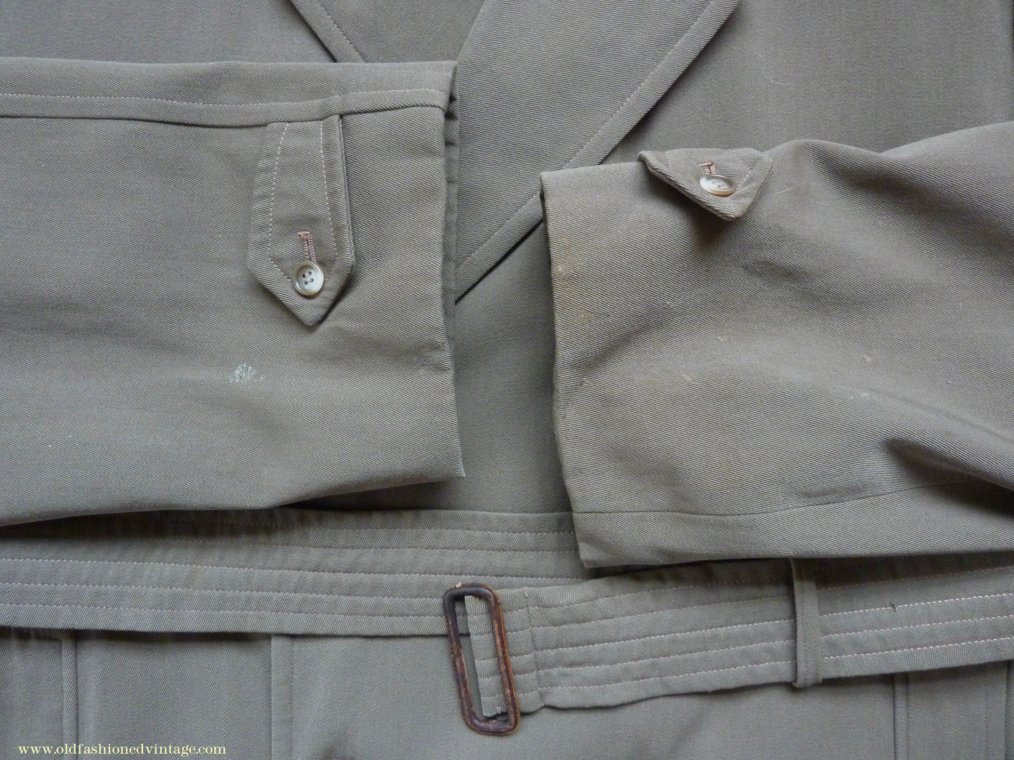 Vintage Mens 1940s 1950s Selgard Trenchcoat Double Breasted Raincoat Mac Trench Coat 42"