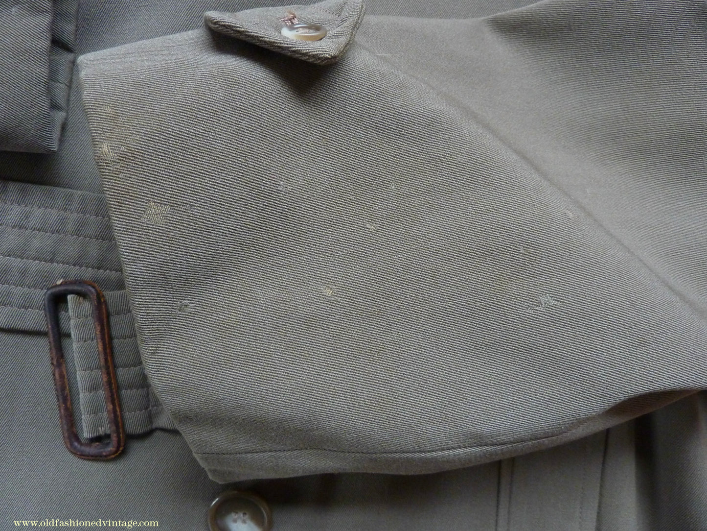 Vintage Mens 1940s 1950s Selgard Trenchcoat Double Breasted Raincoat Mac Trench Coat 42"
