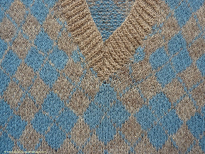 Vintage Mens 1940s 1950s Hand Knitted Argyle Fair Isle Slipover Sweater Vest Beige Blue Diamond Fairisle Tank Top S / XS