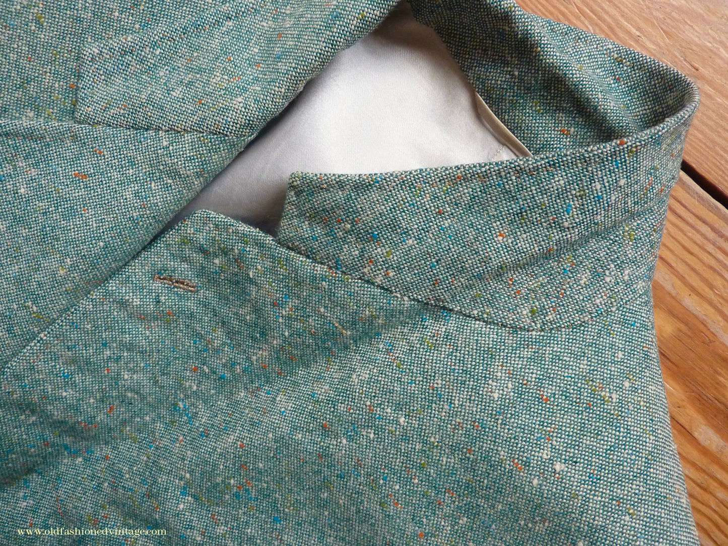 Vintage Mens 1950s Suit 2 Piece Single Breasted Japanese Custom Tailored Spearmint Green Flecked Wool Donegal Tweed 36" 38" Long