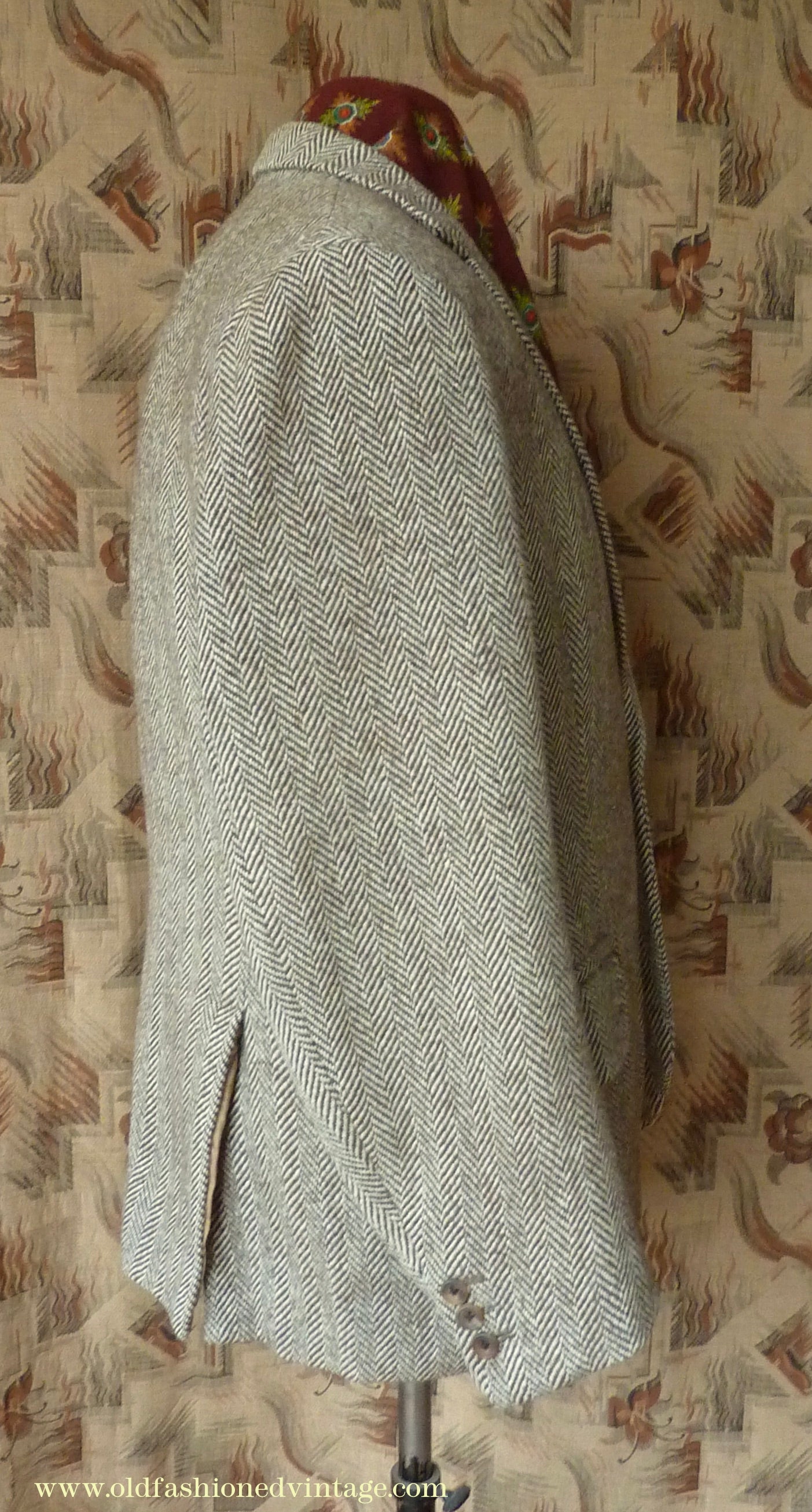 Vintage Mens 1980s Bespoke Tweed Sports Jacket Brown Beige Herringbone 44" Short