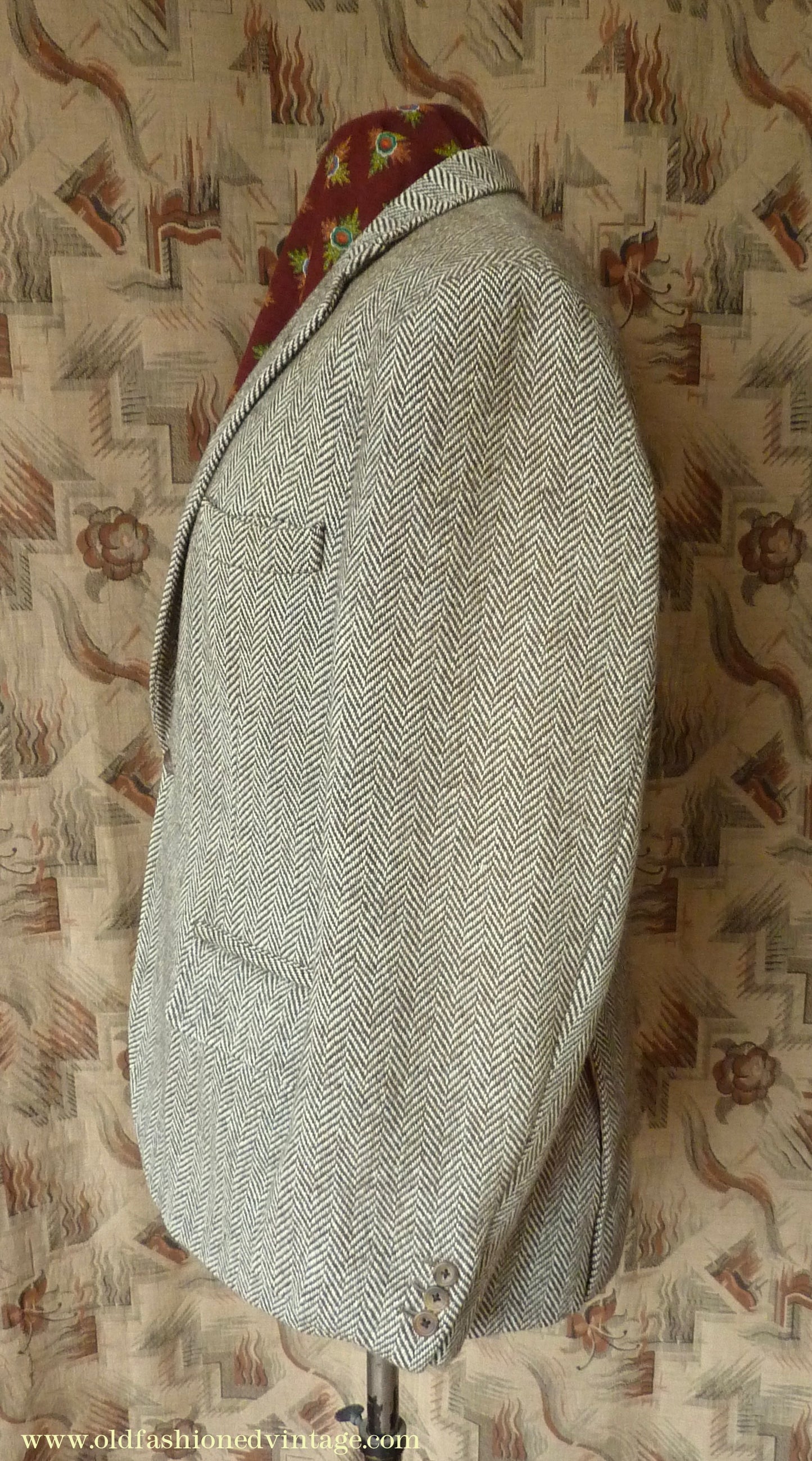 Vintage Mens 1980s Bespoke Tweed Sports Jacket Brown Beige Herringbone 44" Short