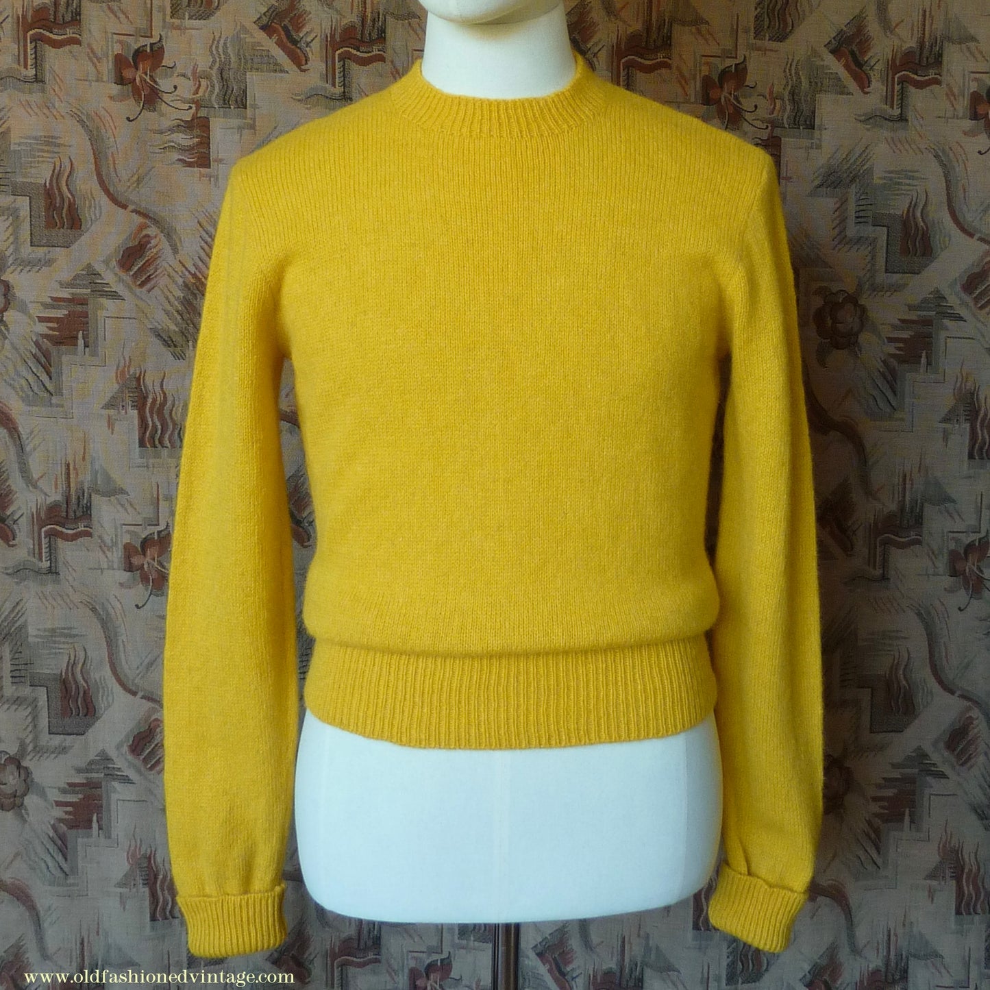 Old Fashioned Garments Vintage Reproduction 1940s Mens Round Neck Jumper Dandelion Yellow Sweater S
